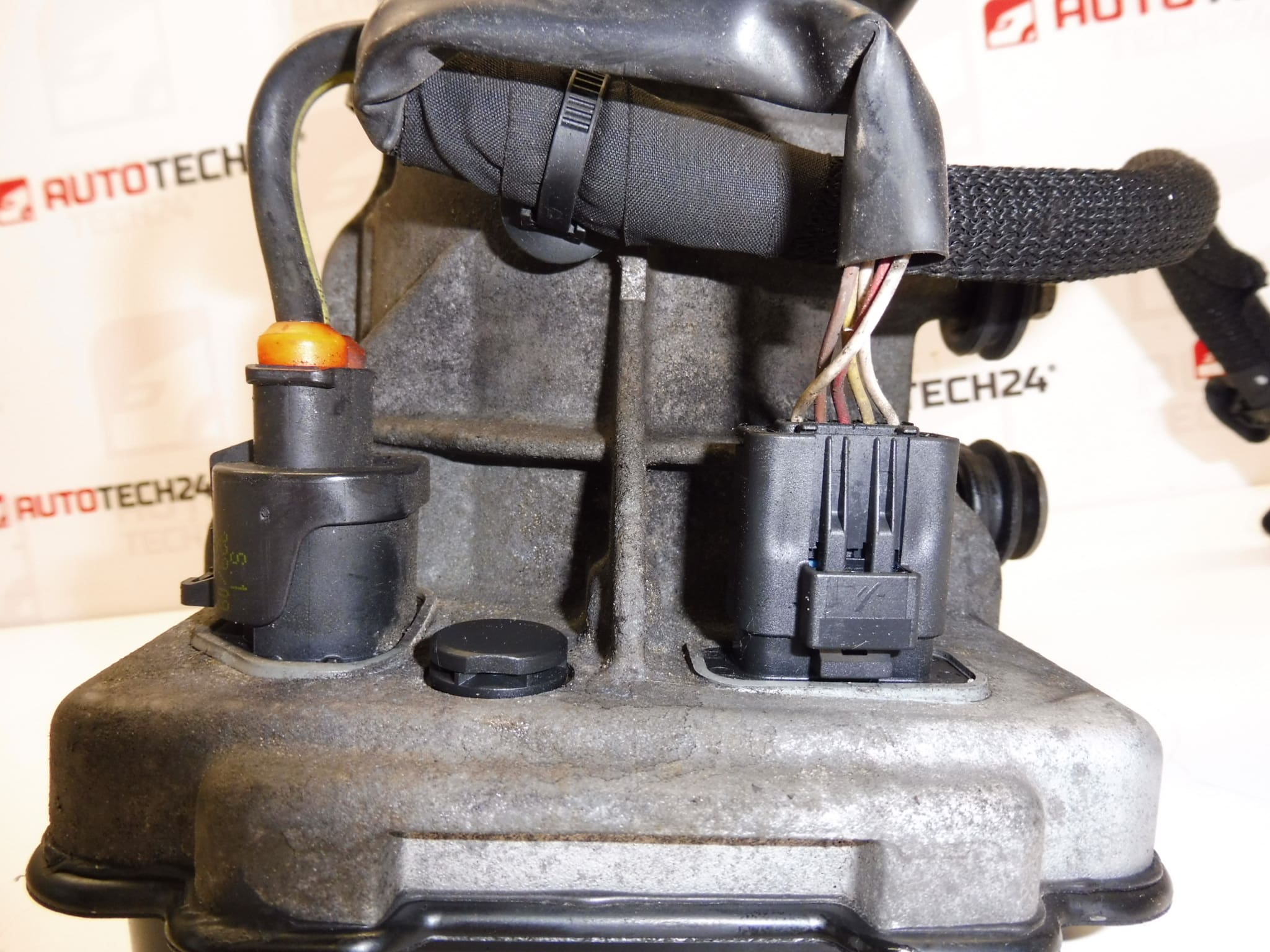 Power steering pump TRW Peugeot 308 9671691980 400847