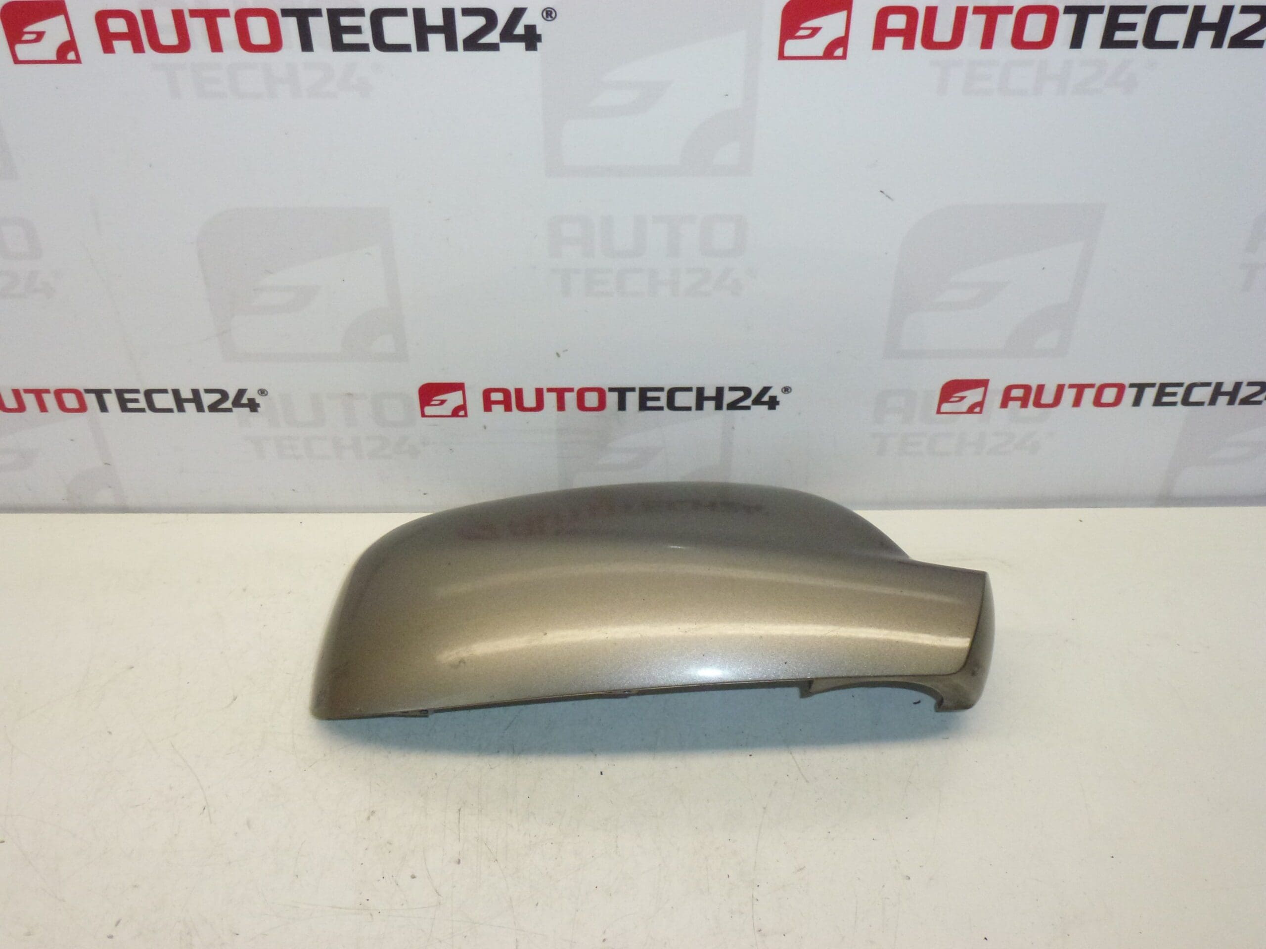 Right mirror cover Peugeot color KDAC 815276