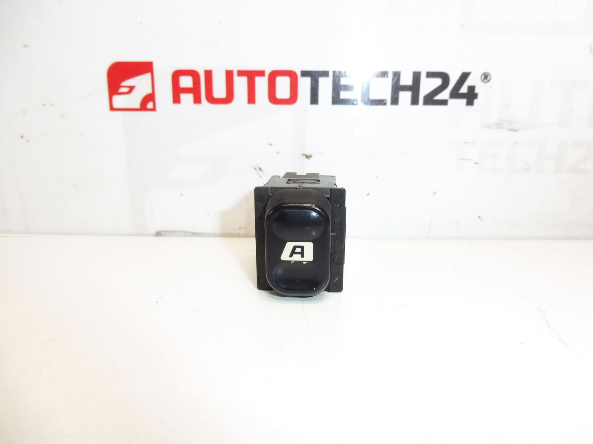 Citroën Peugeot 6552KT window control