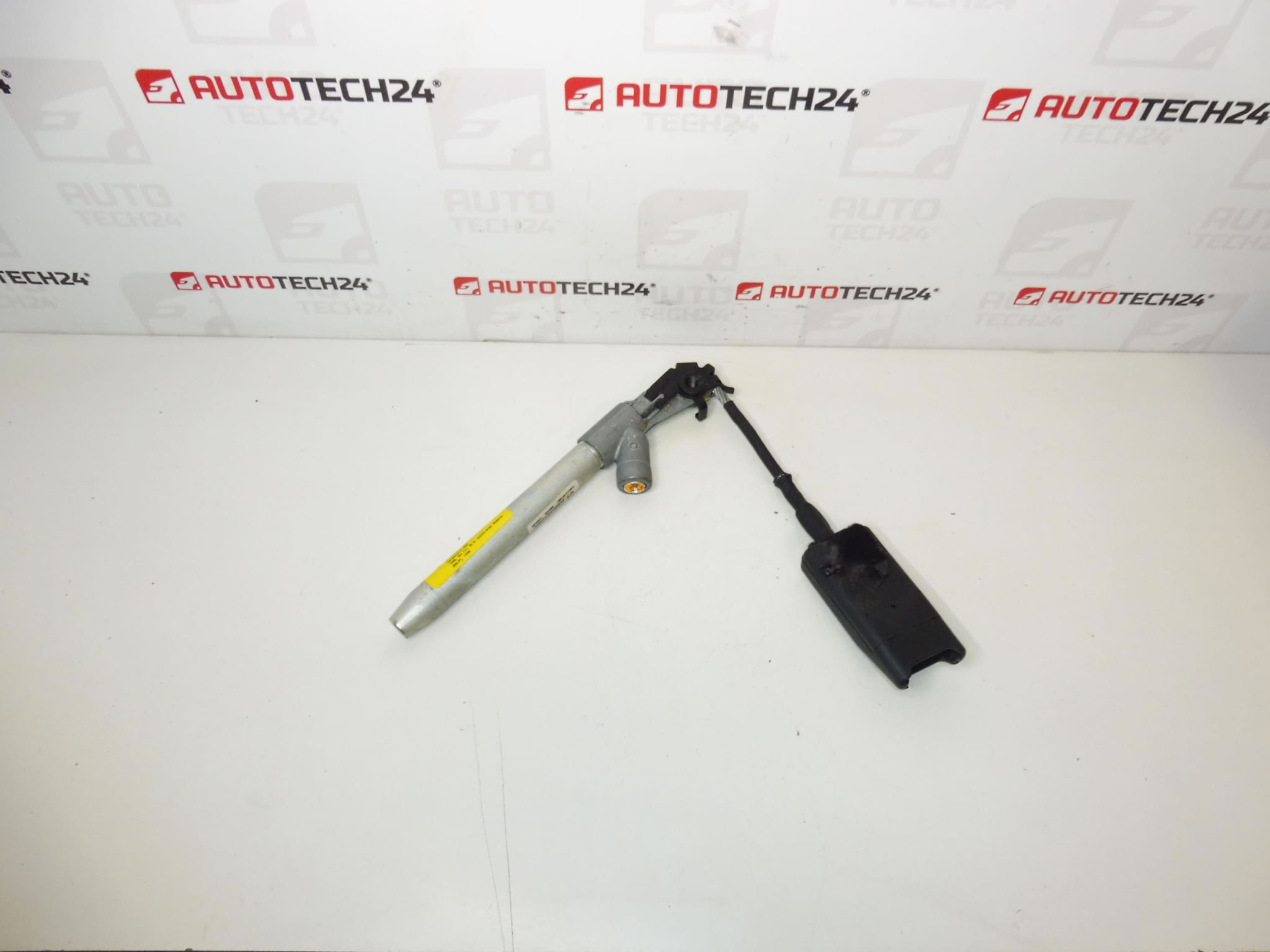 Left pyrobelt Citroën C4 Picasso 9657326377 8974XZ