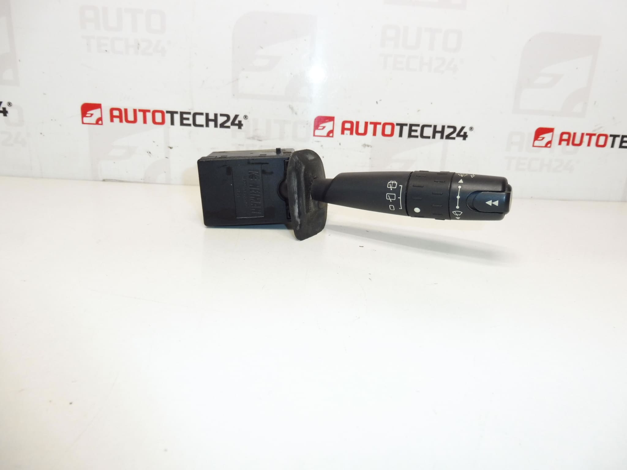 Wiper driver Citroën Peugeot 96172873ZL 623961