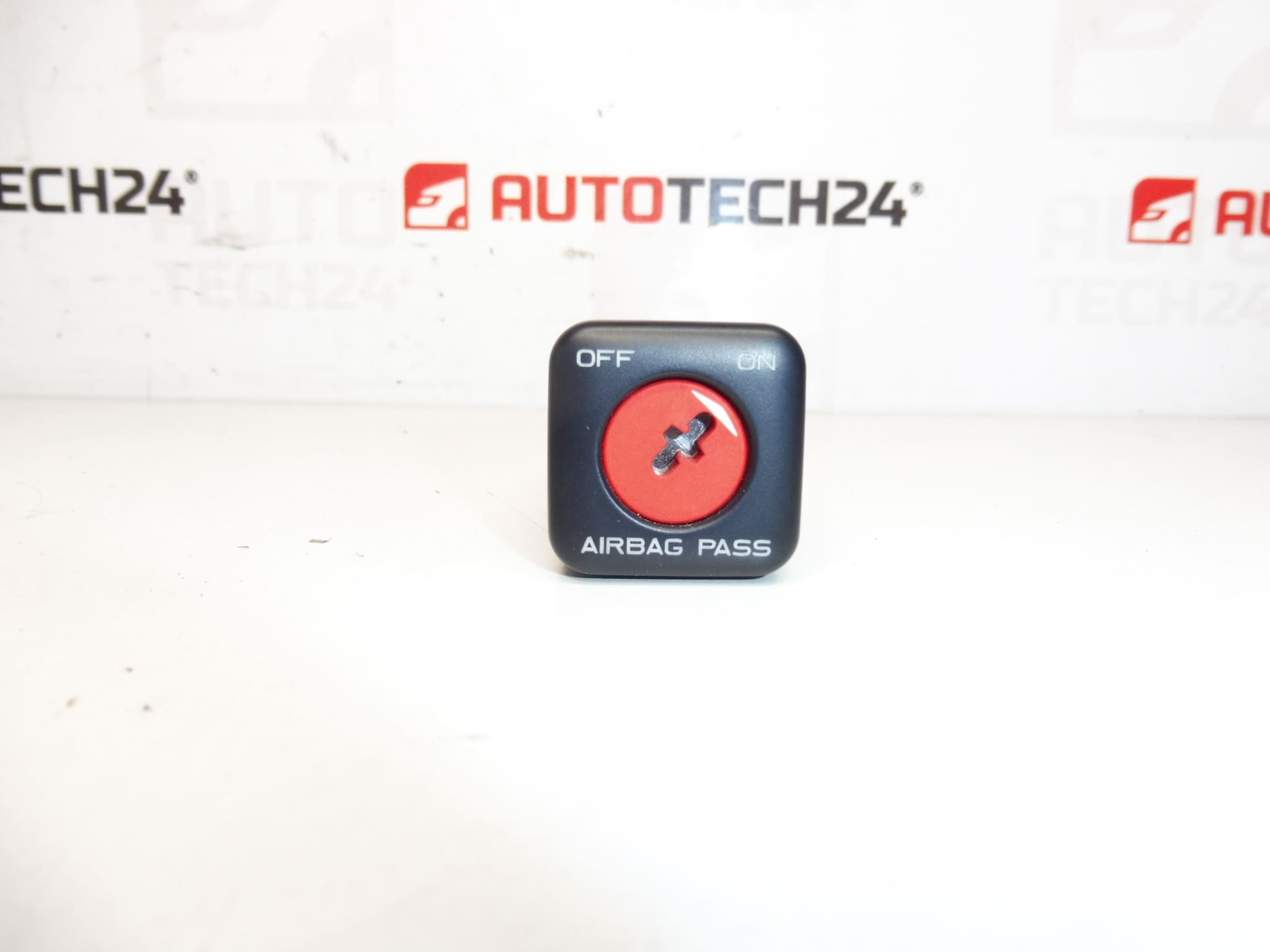 Passenger airbag switch Citroën Peugeot 96373645ZL 8216F2