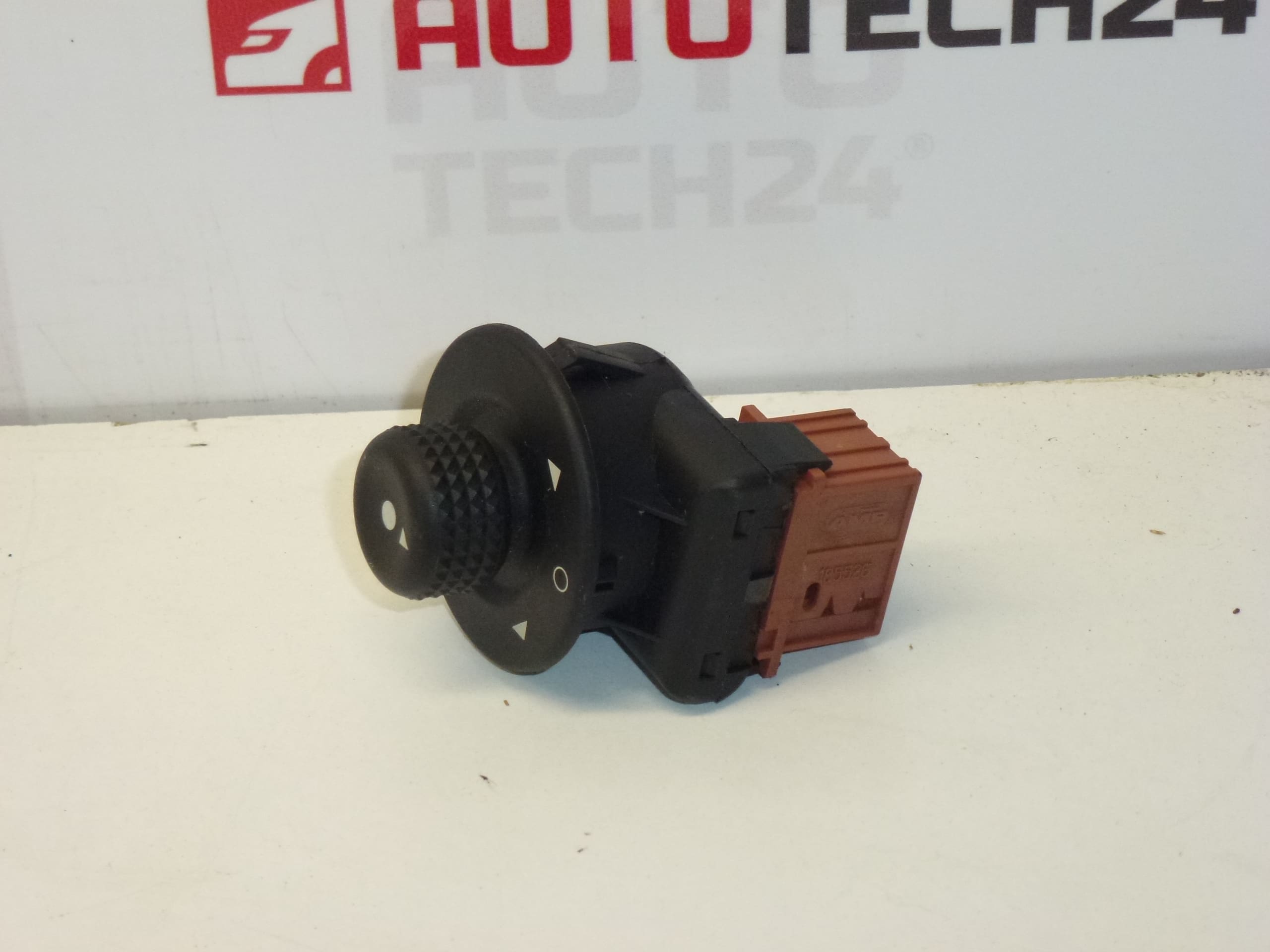 Citroën Peugeot 655424 mirror control