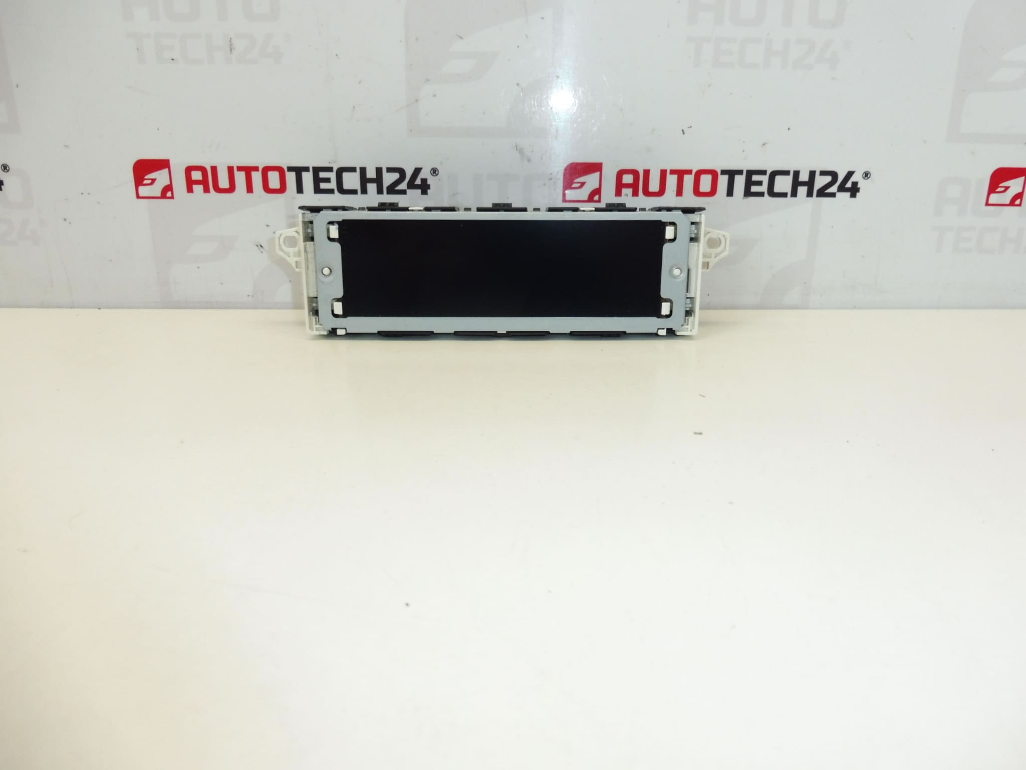 Peugeot 308 computer radio display 9675859580 1607240280