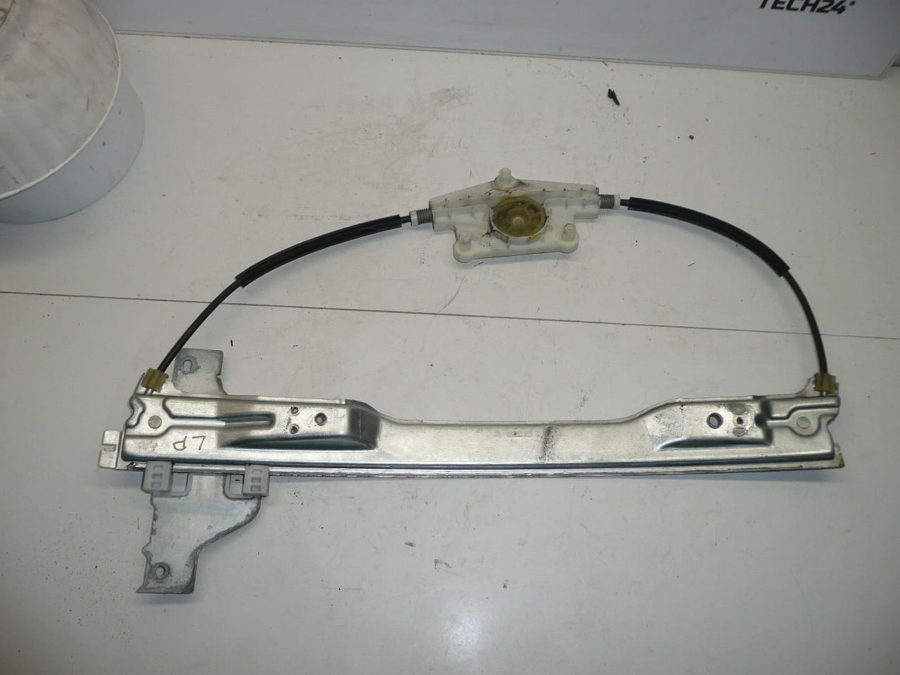 LP window pull mechanism Citroën C4 5-door 9221V1