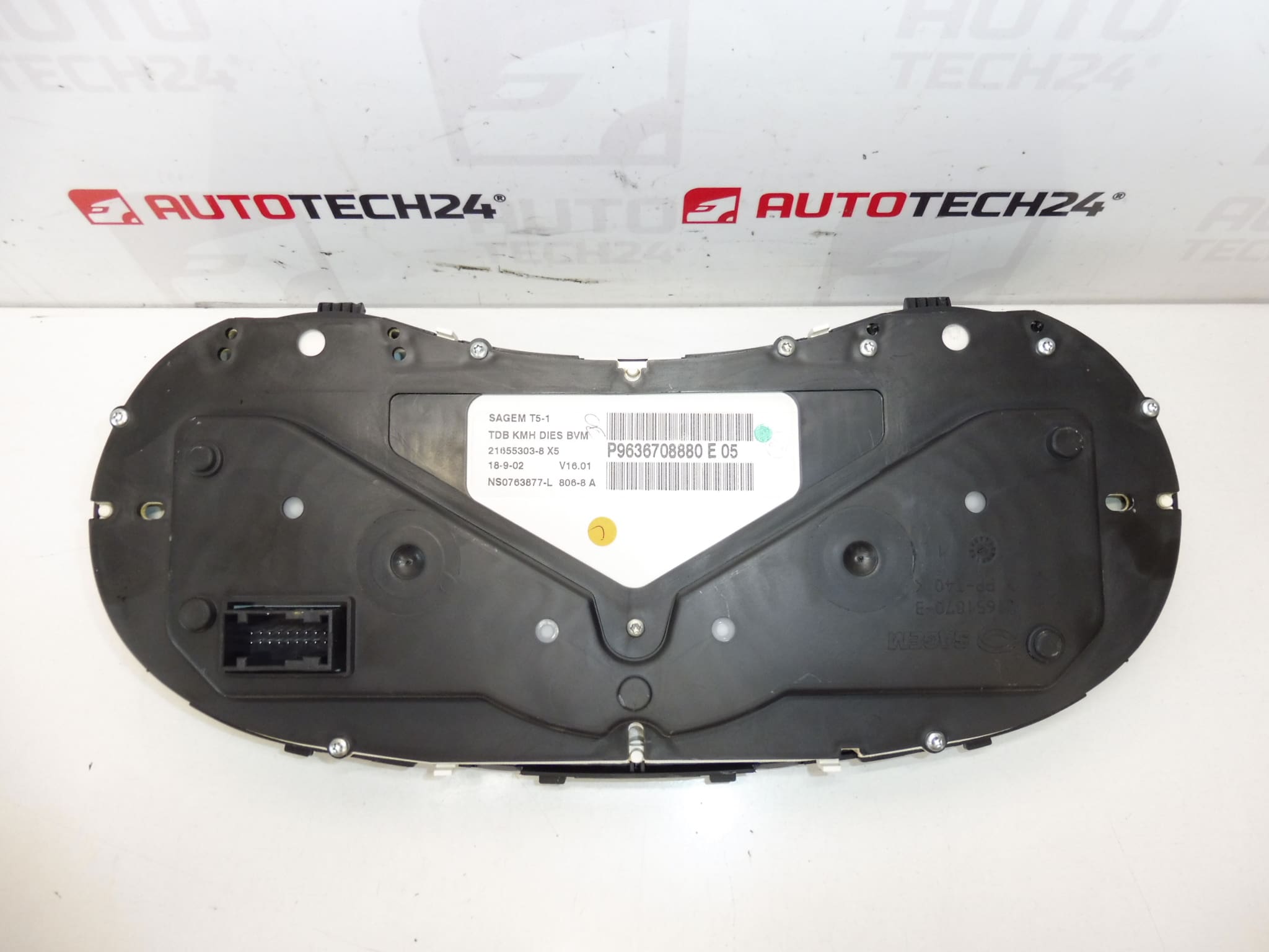 Tachometer Peugeot 307 Mileage 330000 km 9636708880 6104R2 - Image 2