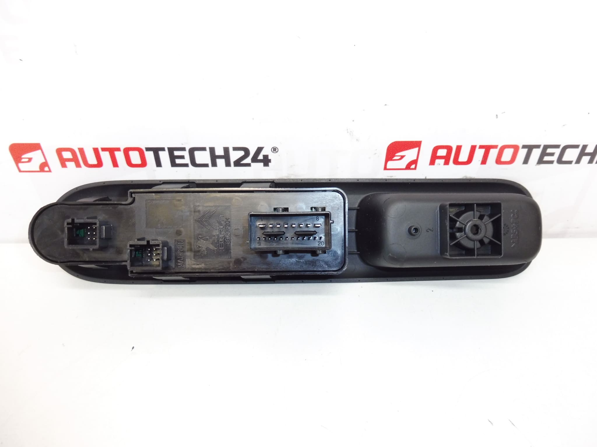 Window and Mirror Controller for Peugeot 3008 and 5008 96650621ZD 6490X6 - Image 2