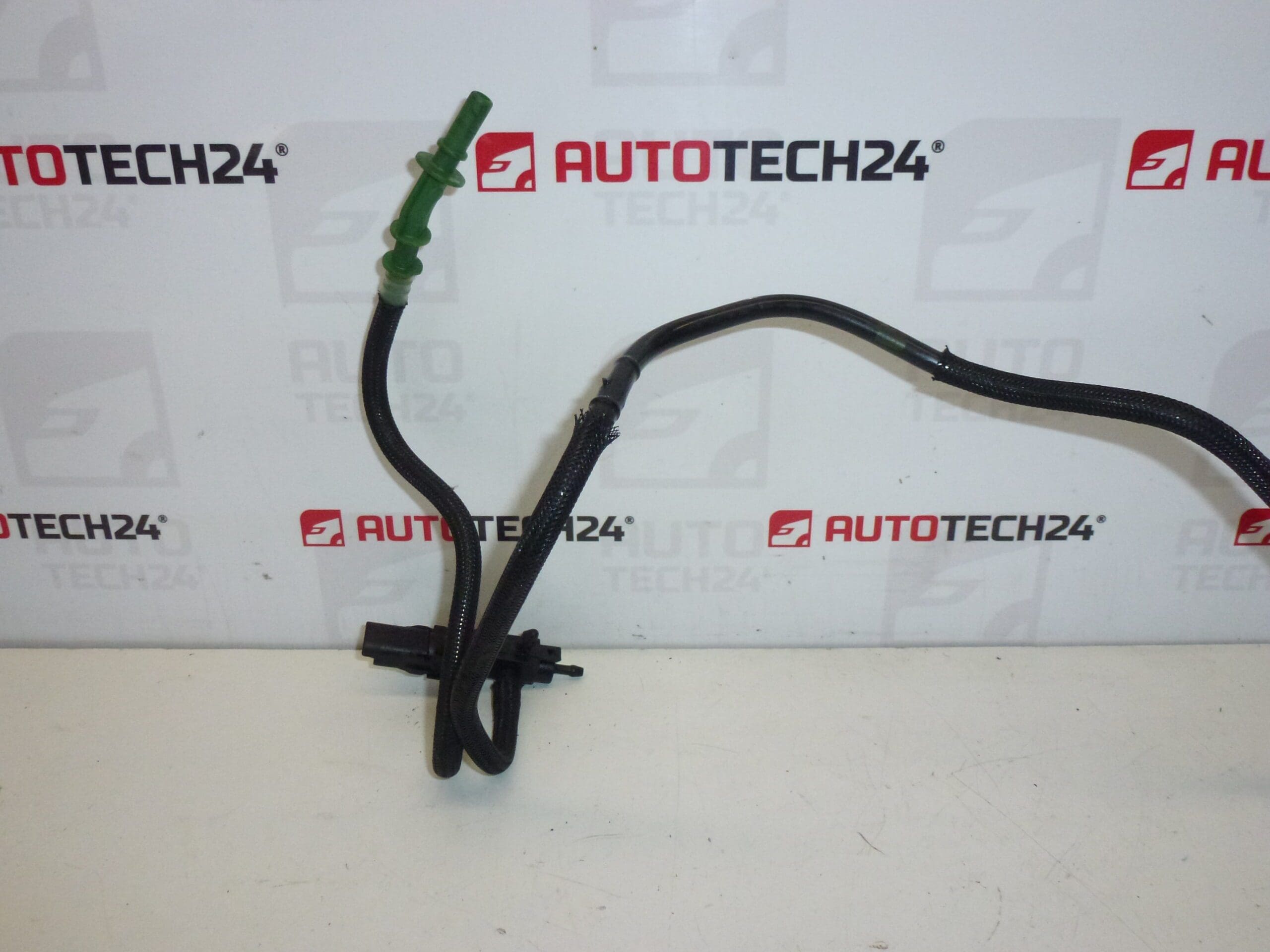 Fuel Temperature Sensor for Peugeot/Citroën 1579HF - Image 2