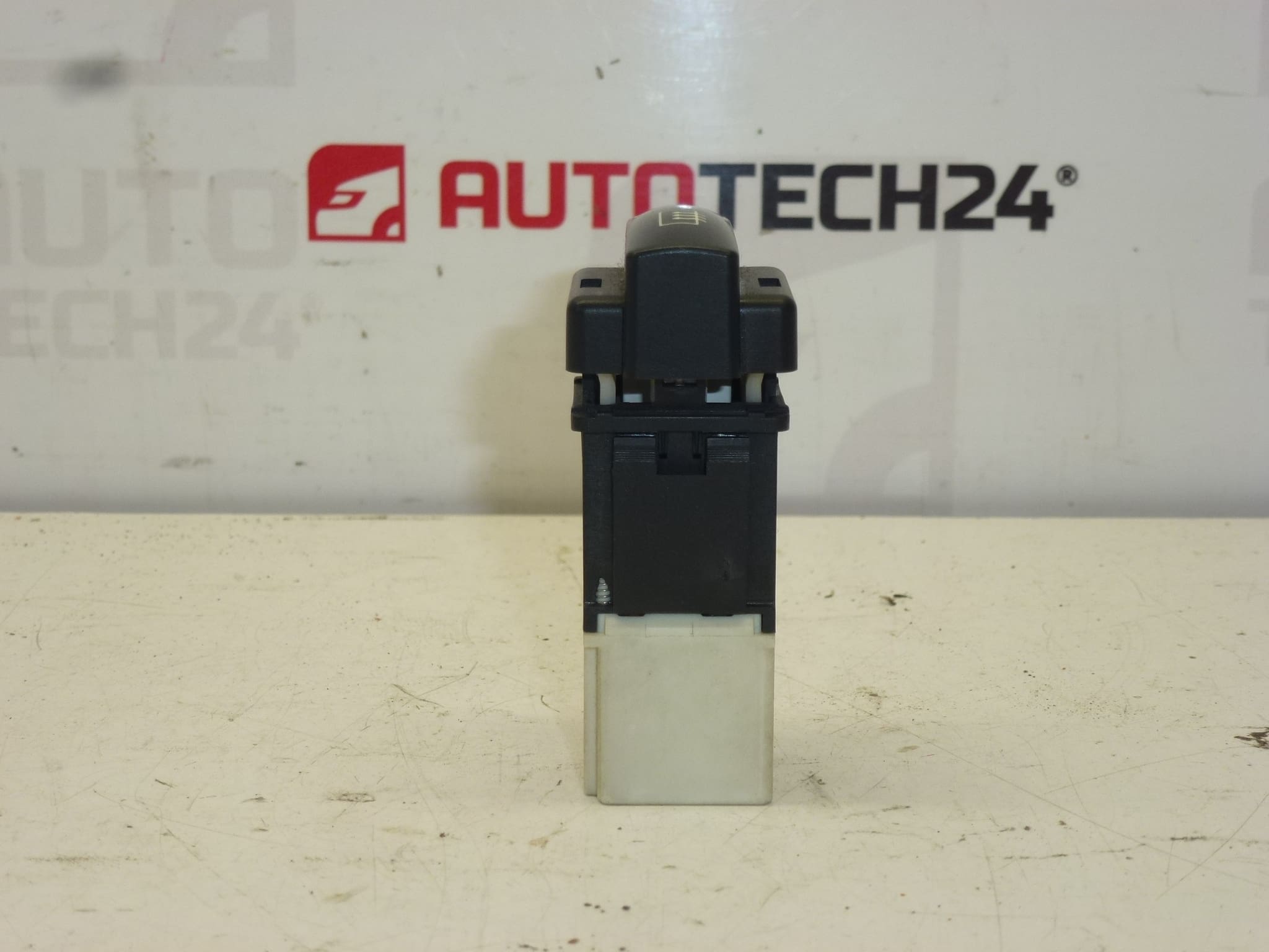 Rear Window Heating Controller Citroën Peugeot 655497 - Image 2