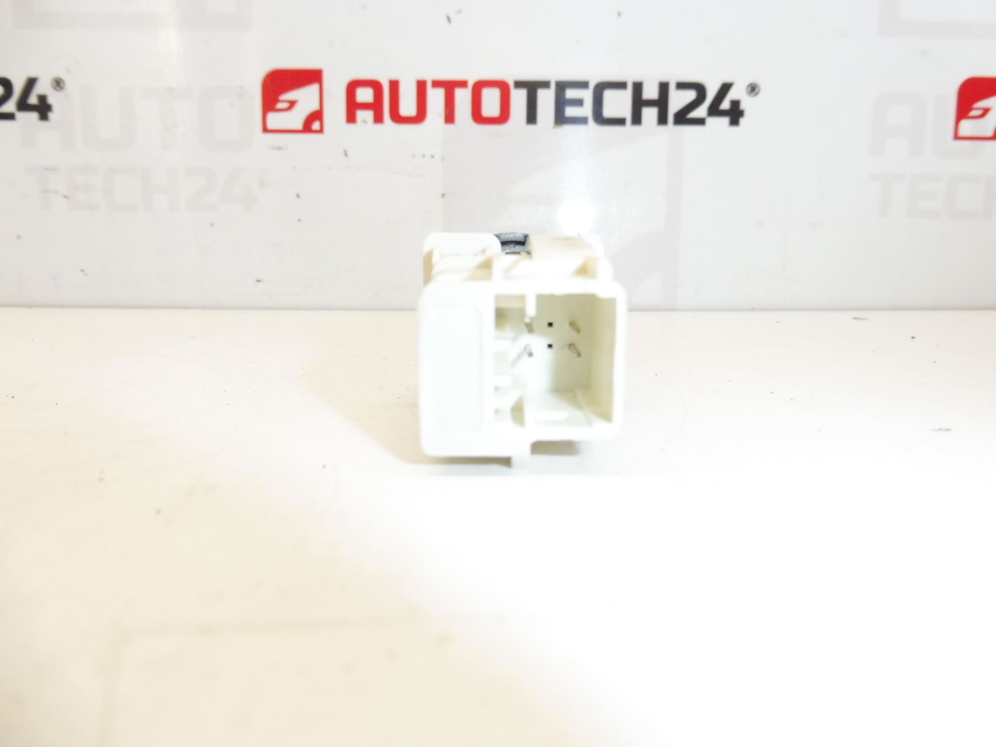 Central Locking Controller Citroën C8 Peugeot 807 1488928077 6554N2 - Image 2