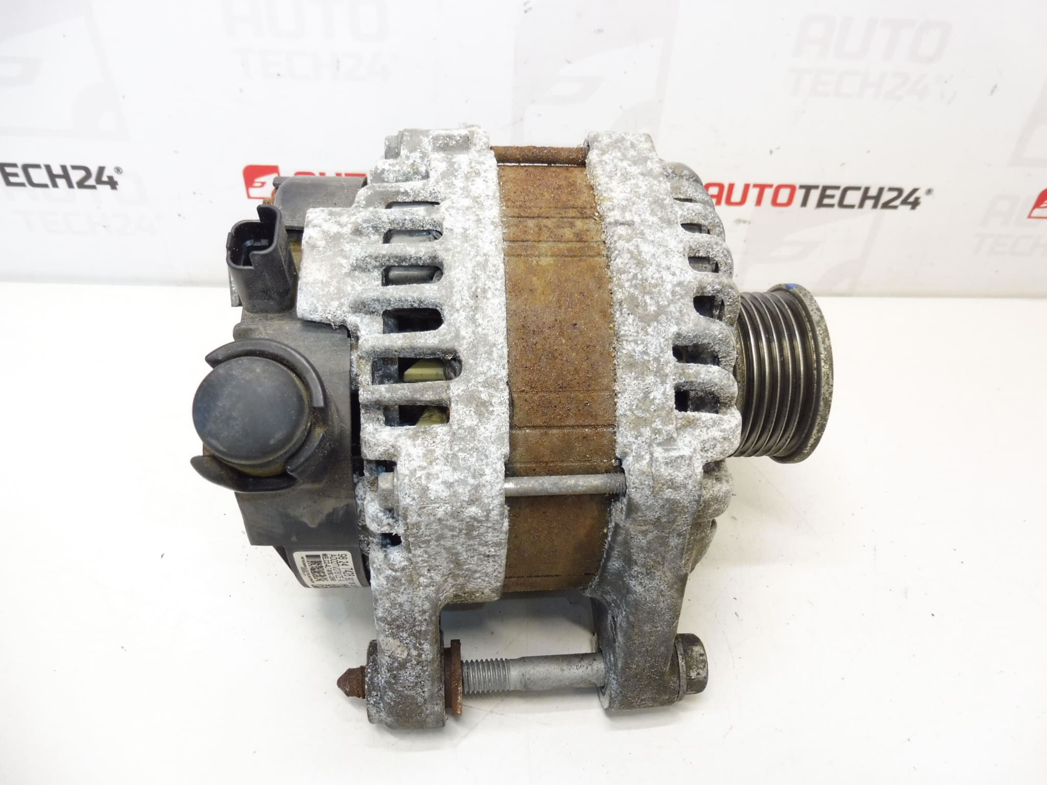 Citroën Peugeot Alternator 180A A002TV0081ZE 9824742880 9809200480 - Image 2