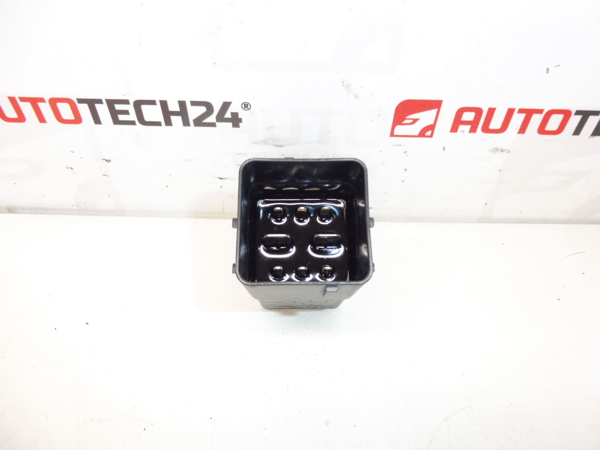 Glow Relay MAGMA Citroën Peugeot 9803299780 - Image 2