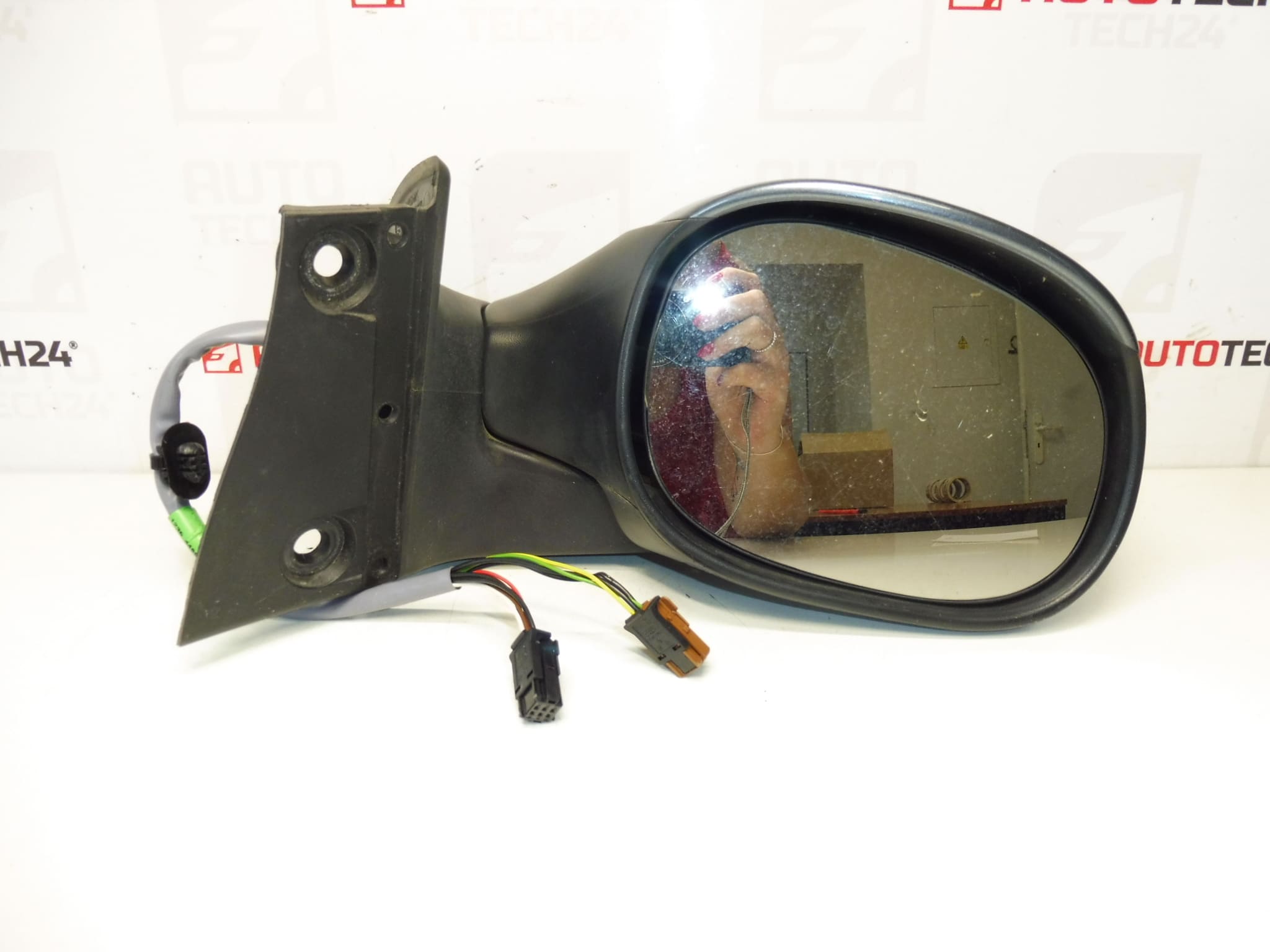 Right Side Mirror for Peugeot 1007 (Part No. 815314) - Image 2