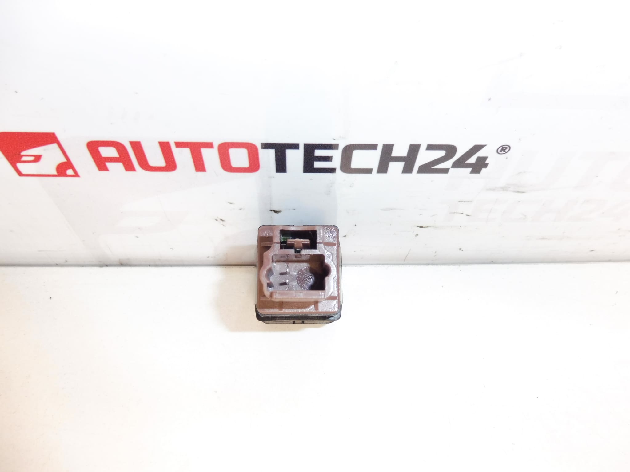 Passenger Airbag Switch for Citroën/Peugeot - Part No. 96373215ZL / 8216E6 - Image 2