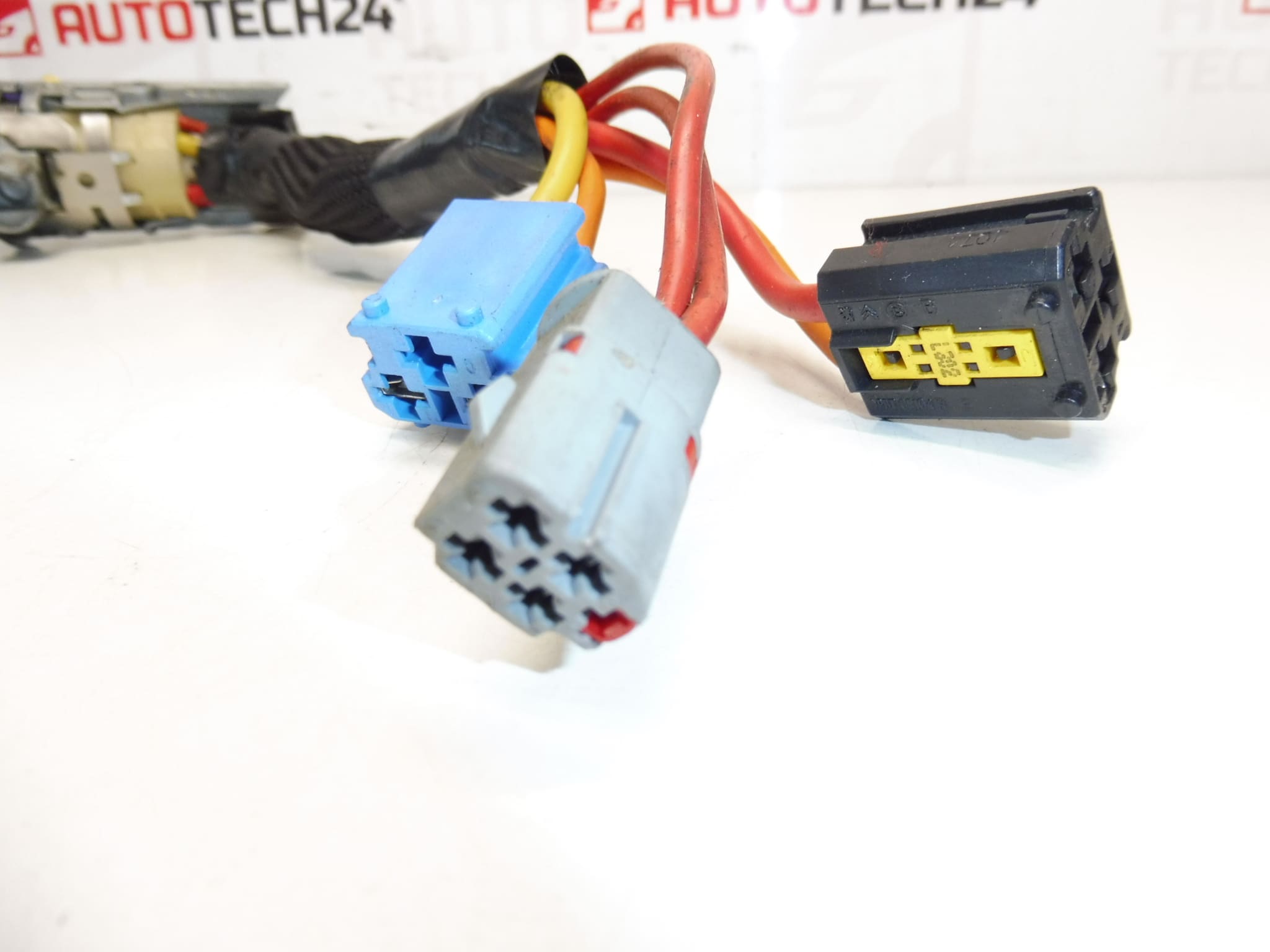 Ignition switch with 1 key for Peugeot 607 (4162T5) - Image 2