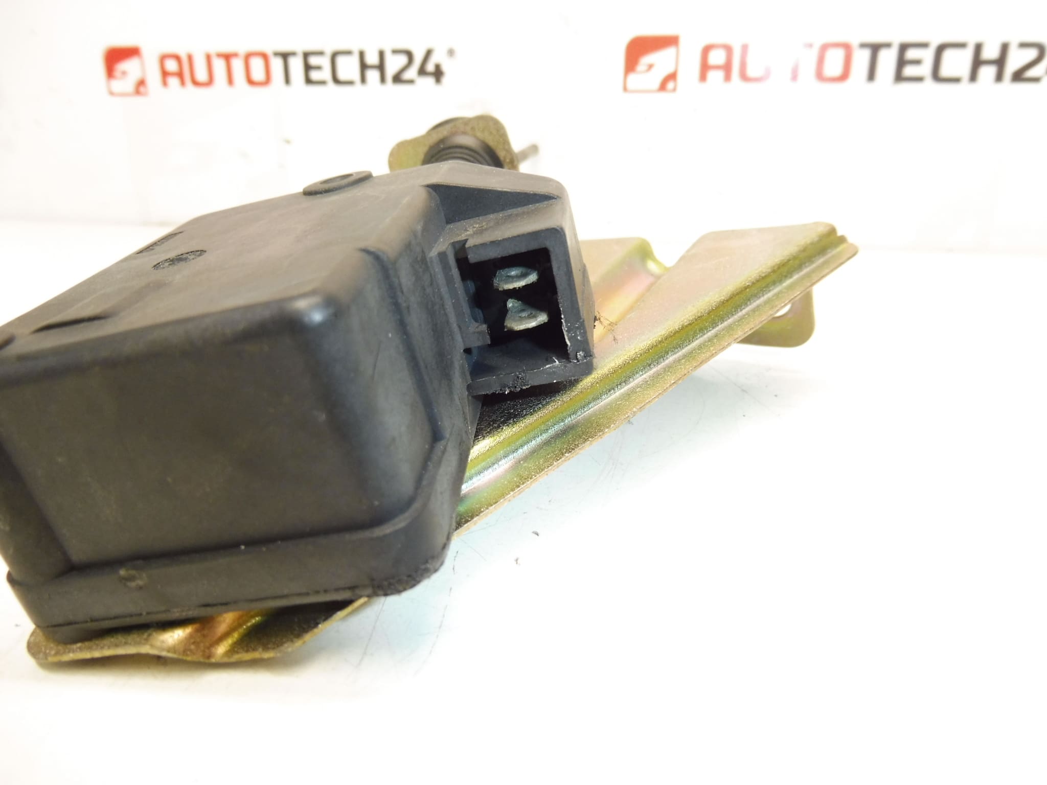 Fuel Cap Lock For Peugeot 607 151860 - Image 2