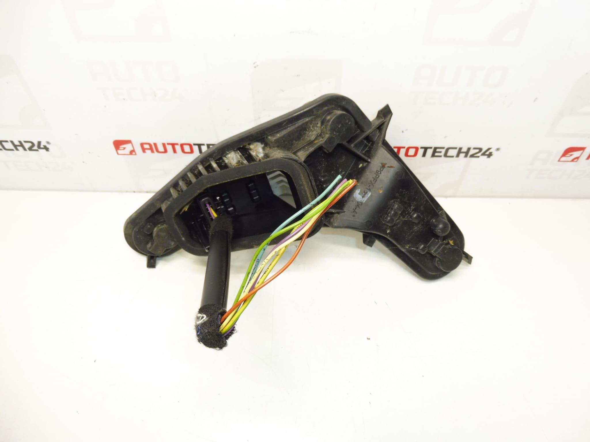 Bulb Holder for Right Rear Light Peugeot 207 9686565980 6351HQ - Image 2