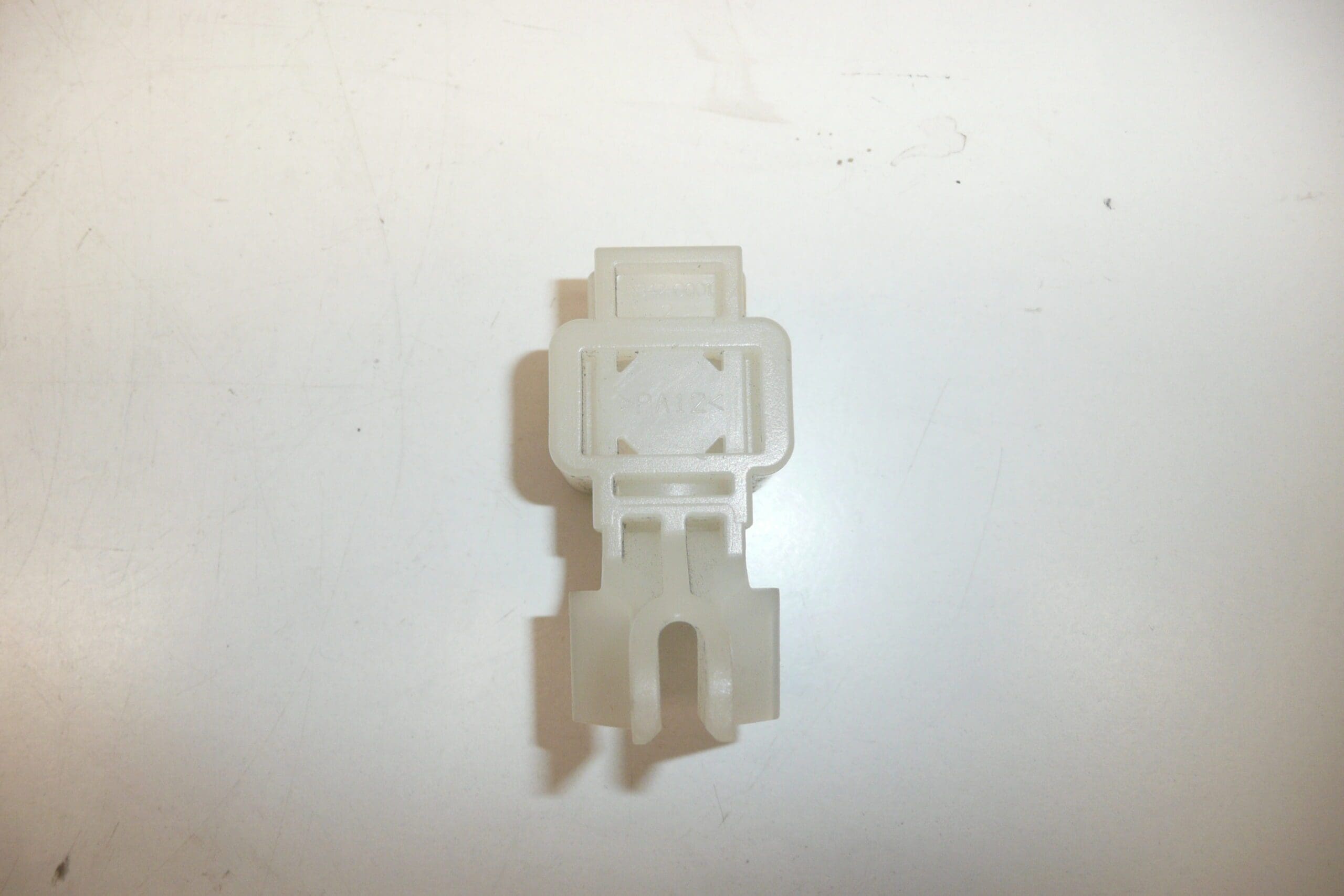 Fuel clip Citroën Peugeot 1KR 1565Y3