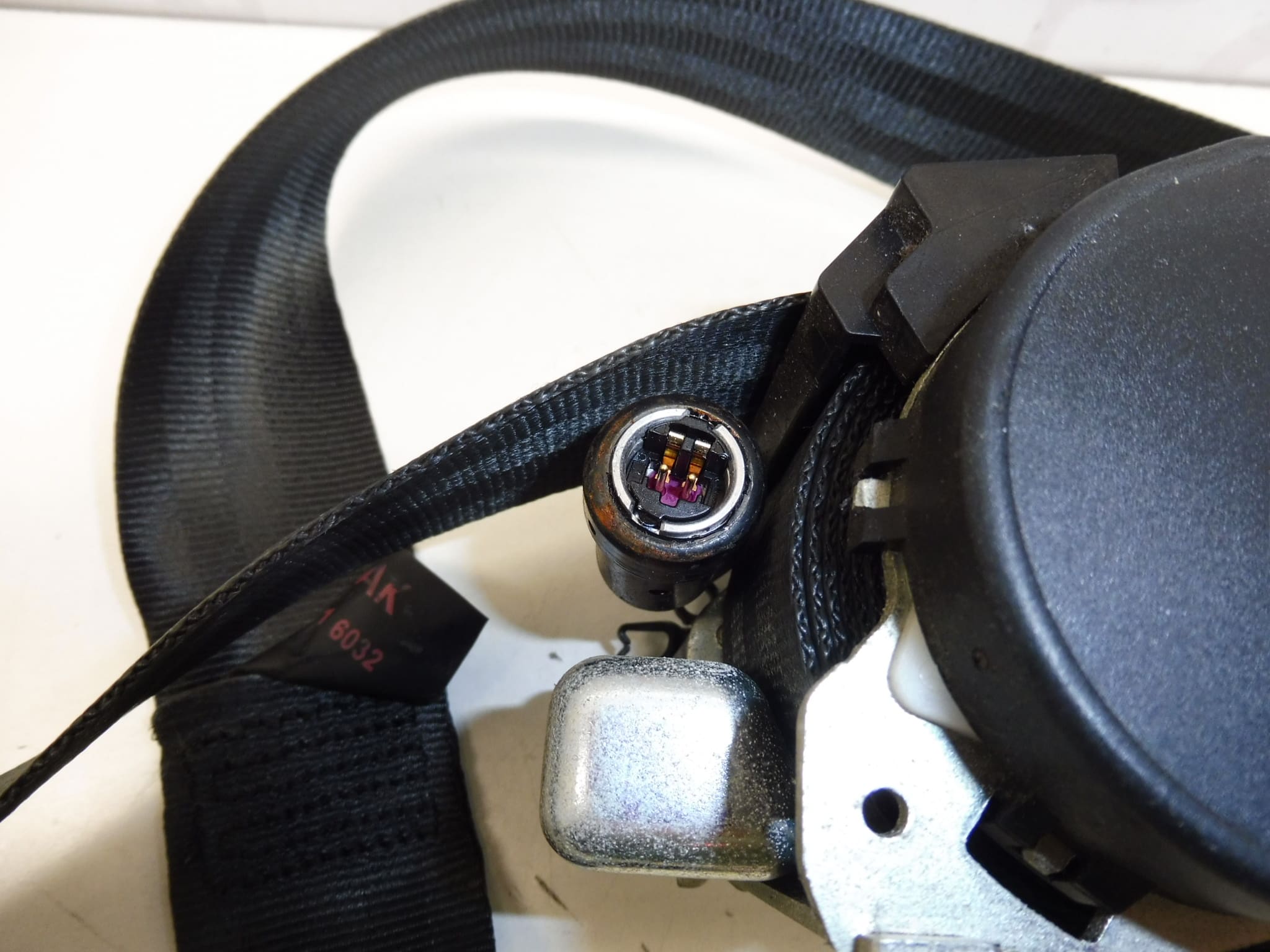 Seat Belt Citroën Peugeot 14007783XX 8974XE - Image 2