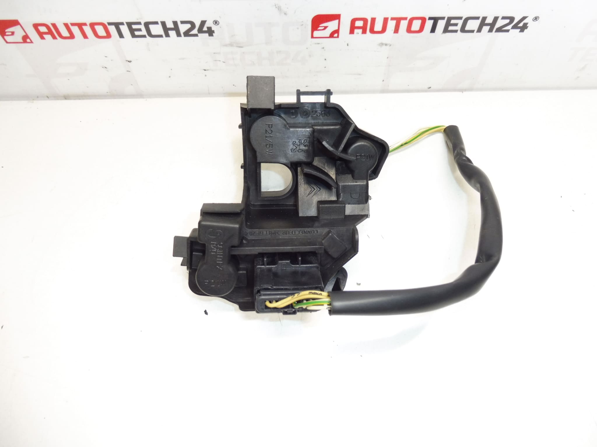 Socket for Right Rear Light with Wiring Harness Peugeot 206 CC 6351S1 - Image 2
