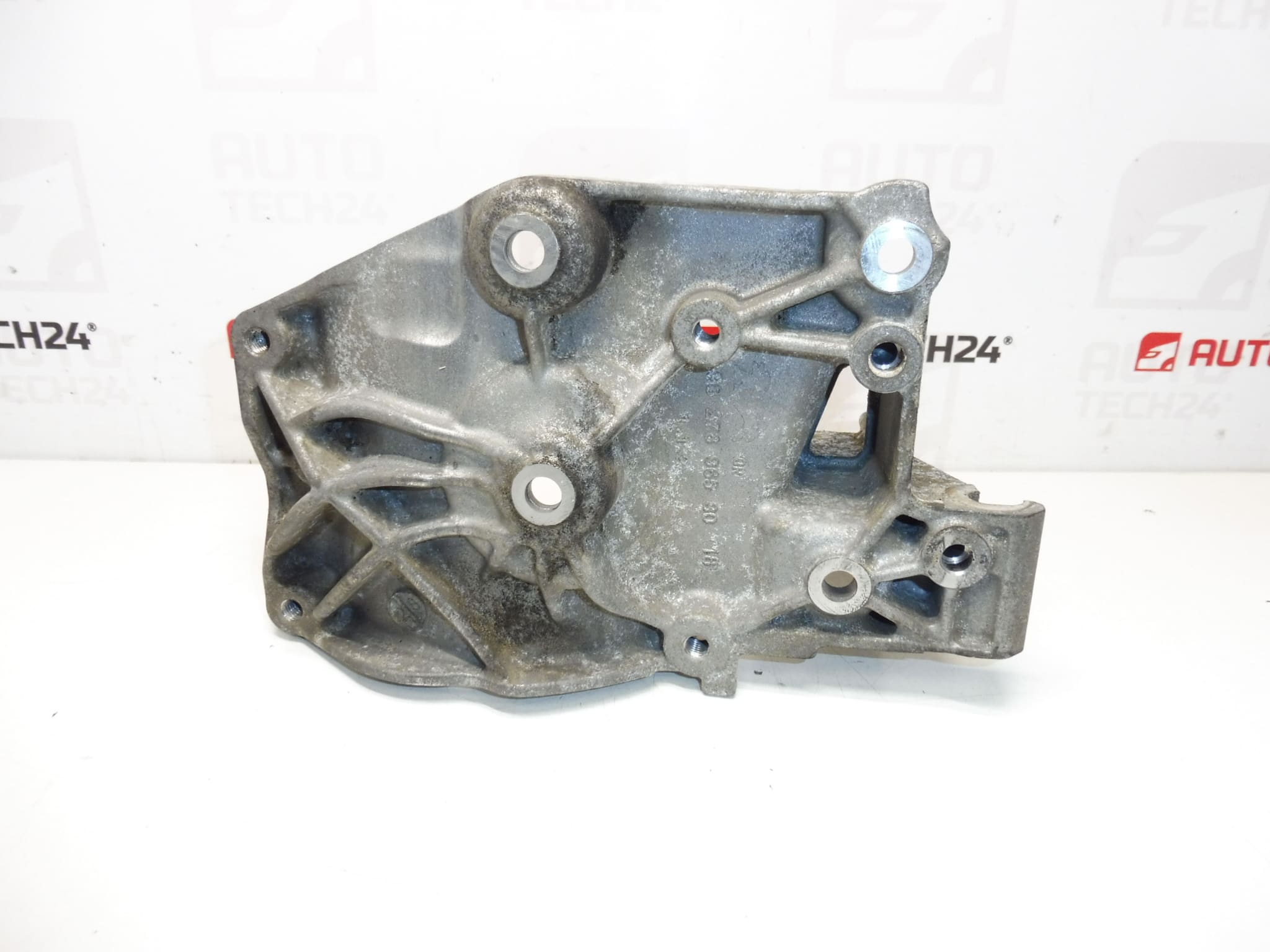 Air Conditioner Compressor Bracket 1.5 HDI 9823598480 9827896580 - Image 2