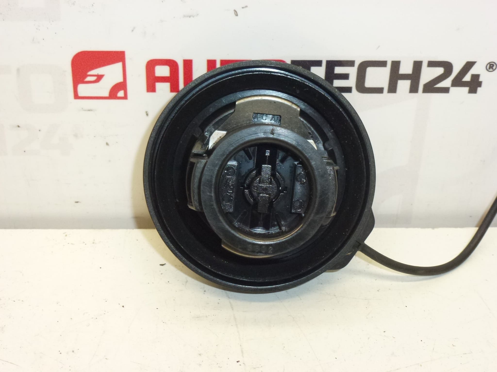 Citroën Peugeot Fuel Tank Cap 1508N1 - Image 2