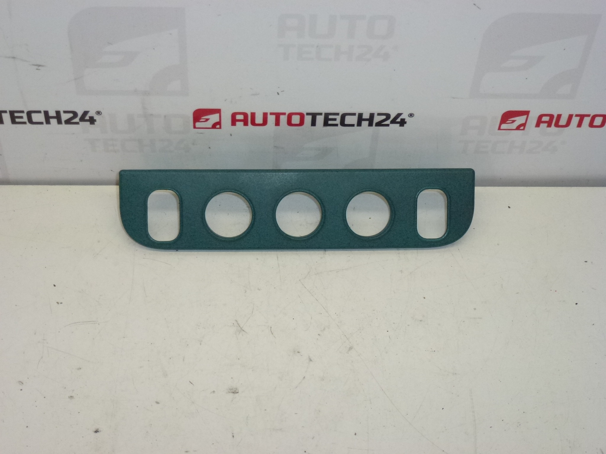 Dashboard cover Citroën Berlingo I and Peugeot Partner I 96210132ZL 8212ER