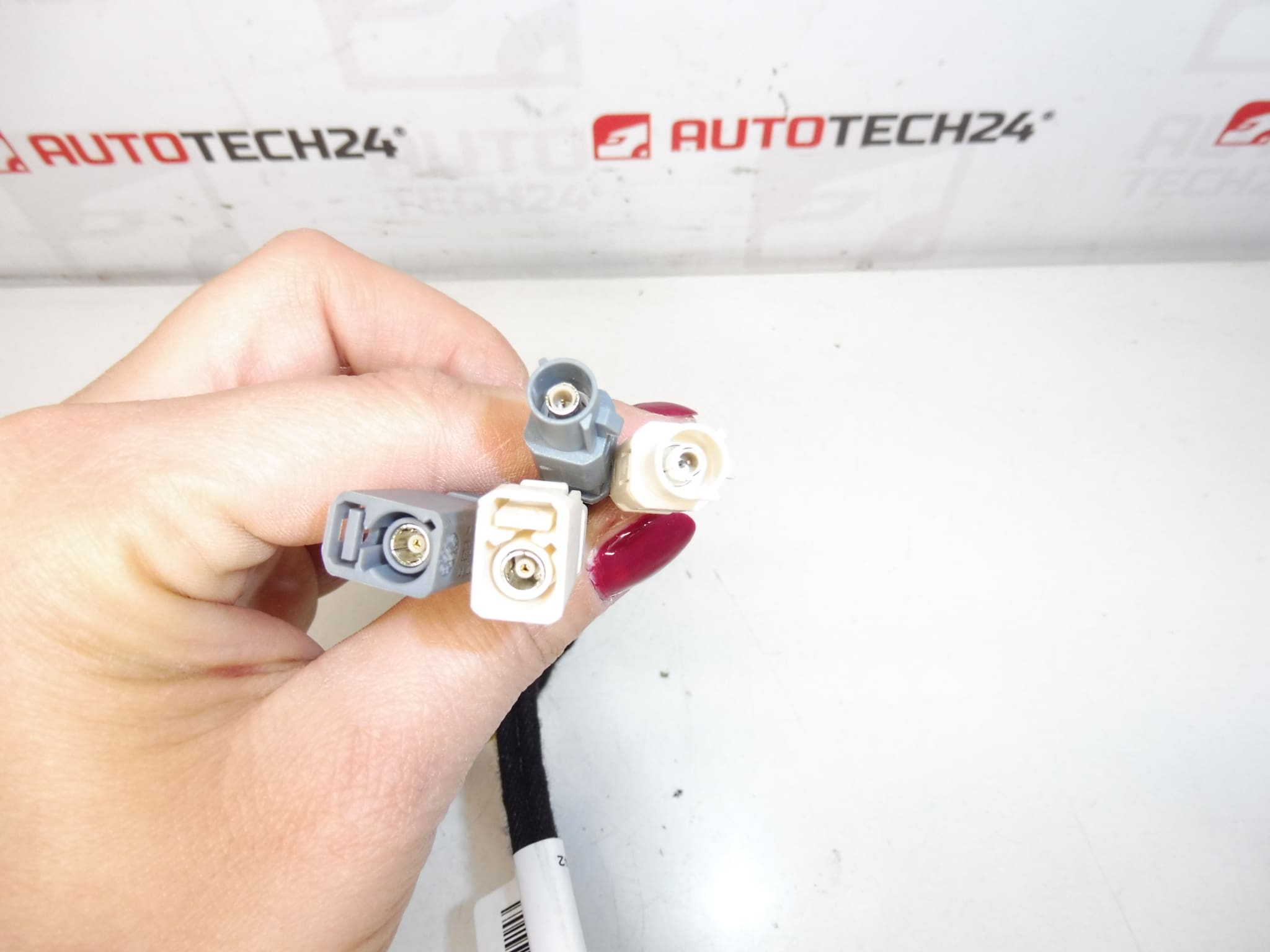 Antenna Wiring Harness Citroën C4 II B7 and DS4 9675654480 6587C8 - Image 2