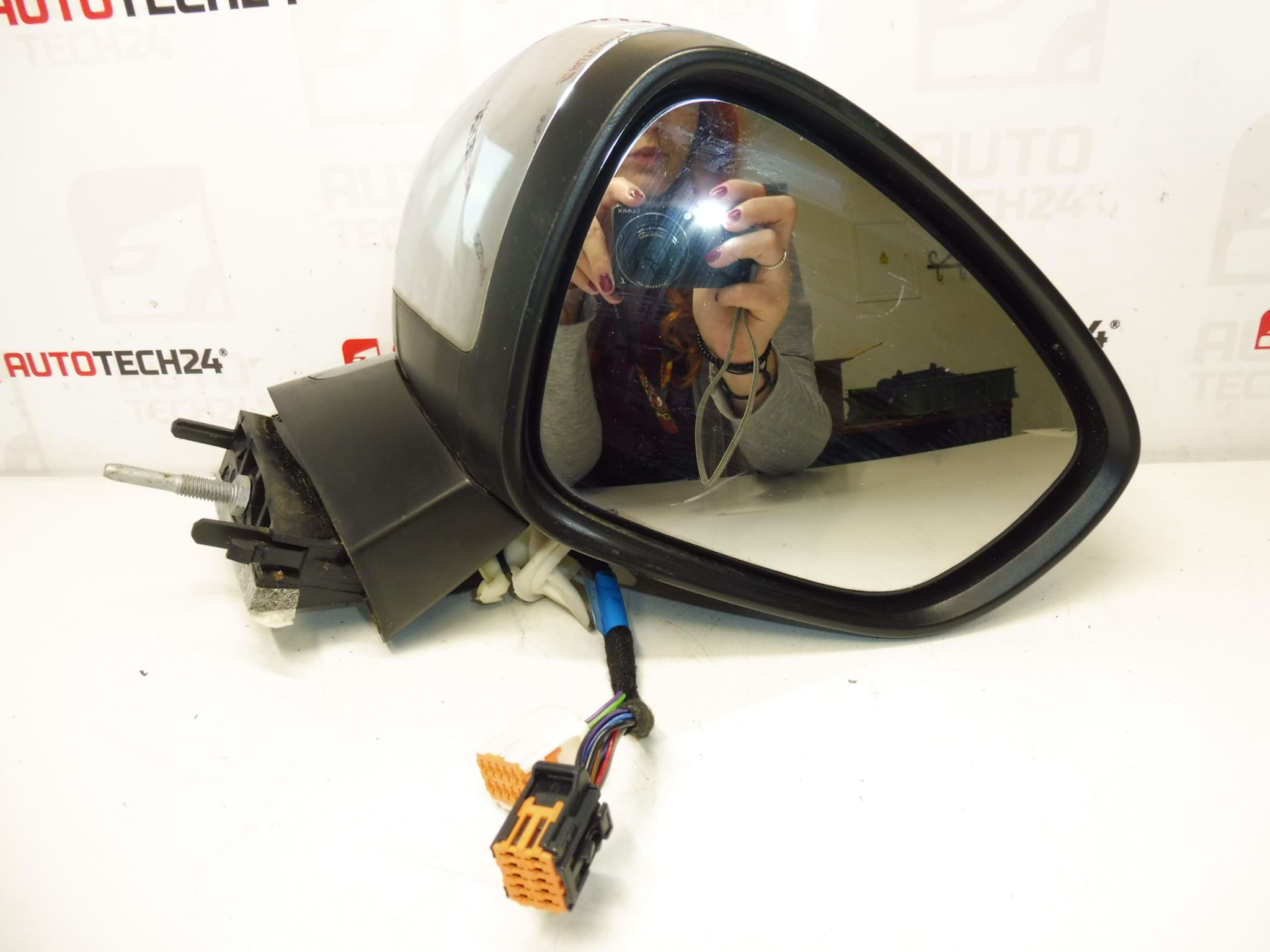 Used passenger-side (right) exterior mirror for Citroën C4 II (B7) - chrome - 1608534180, 1635517380 - Image 2