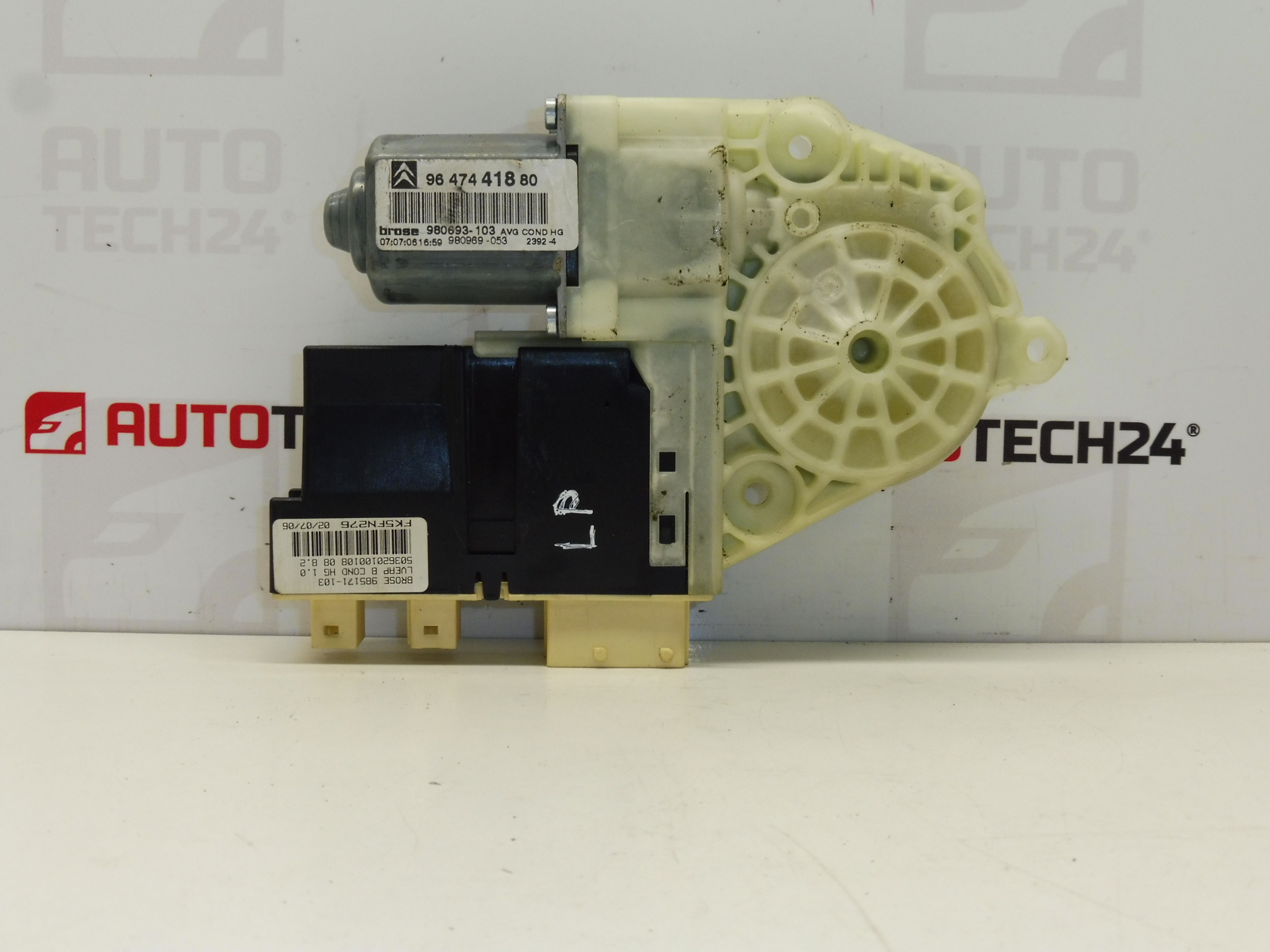 Citroën C4 Left Window Winding Motor 9647441880 9222AY