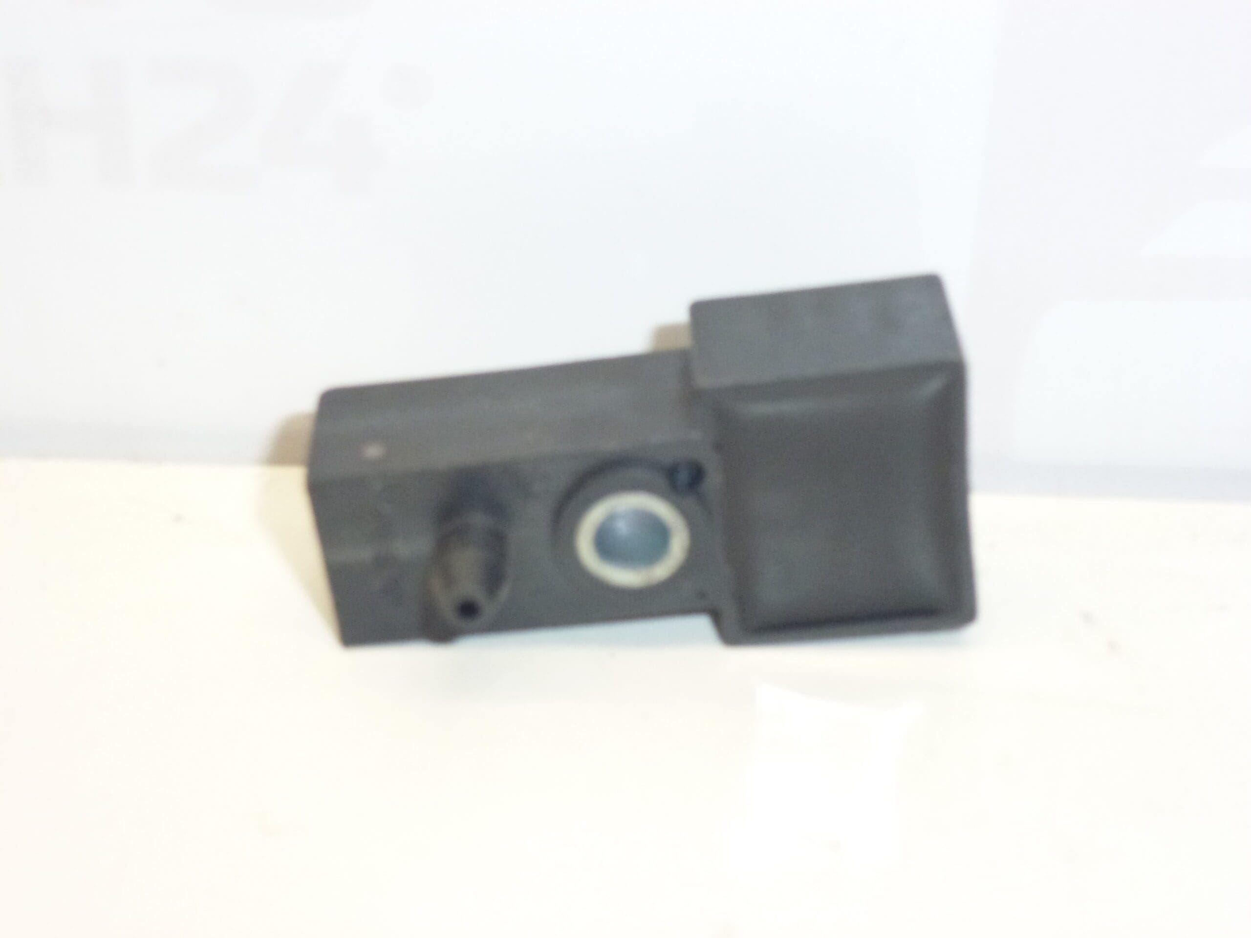 Side Impact Sensor TEMIC 1490426080 8216NZ - Image 2