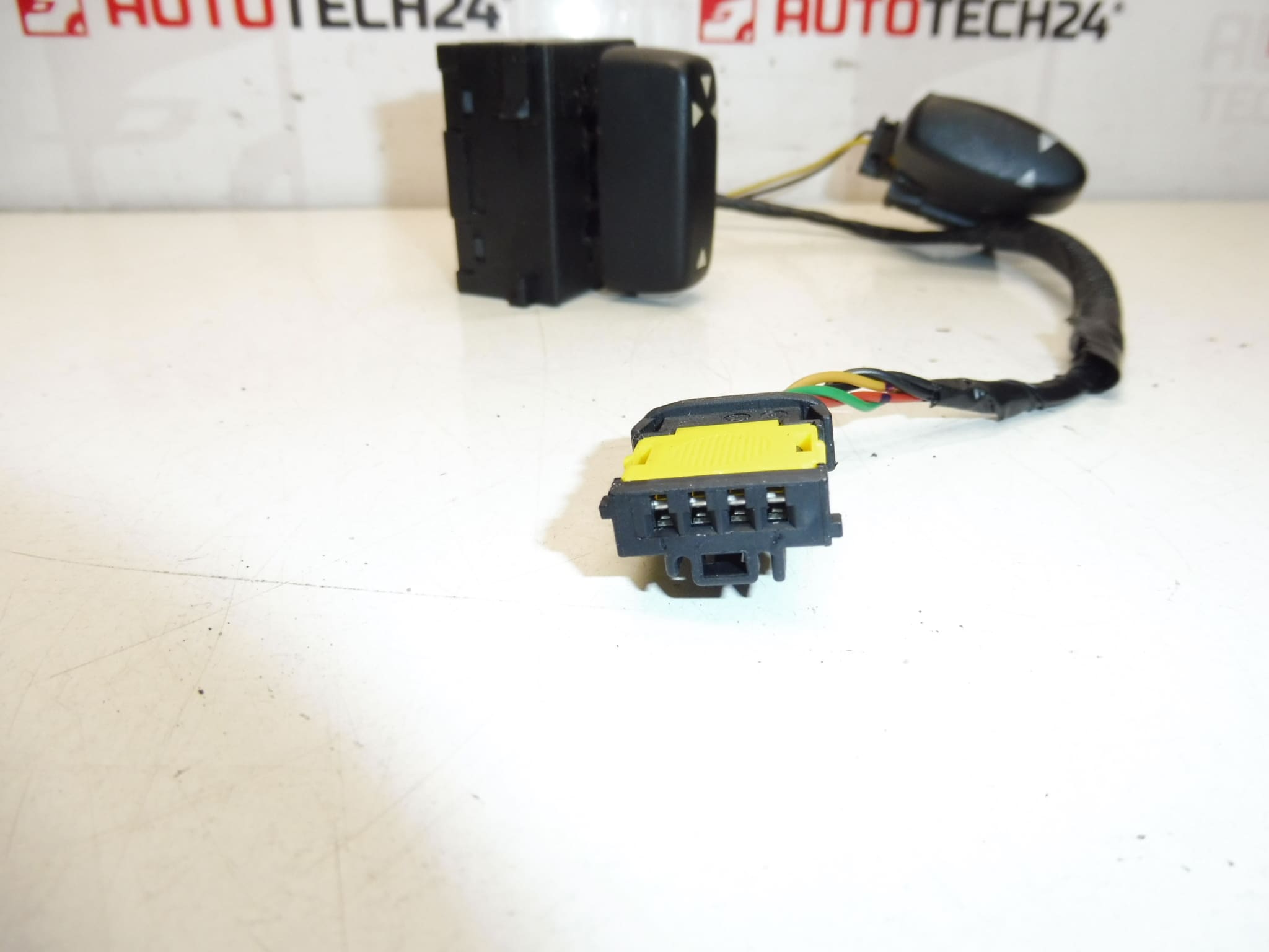 Seat Adjuster Control Citroën Peugeot 944931200ZL 6554J0 - Image 2