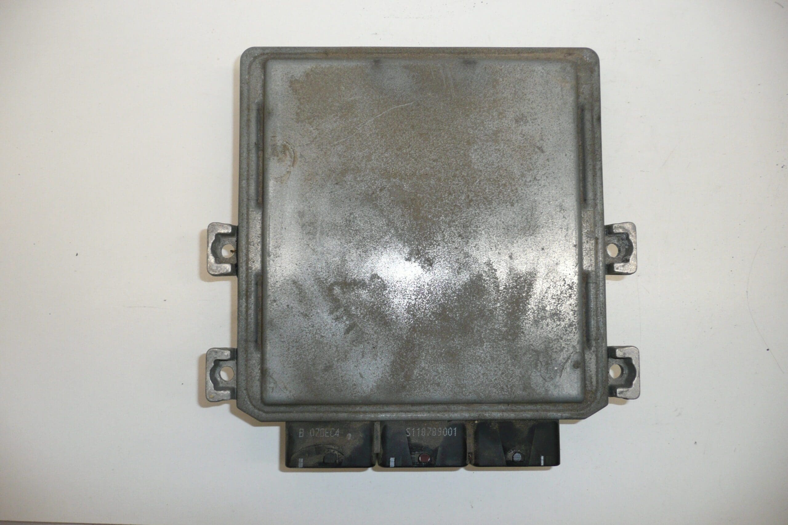 Siemens SID 201 Engine Control Unit 5WS40379A-T 1939AZ - Image 2