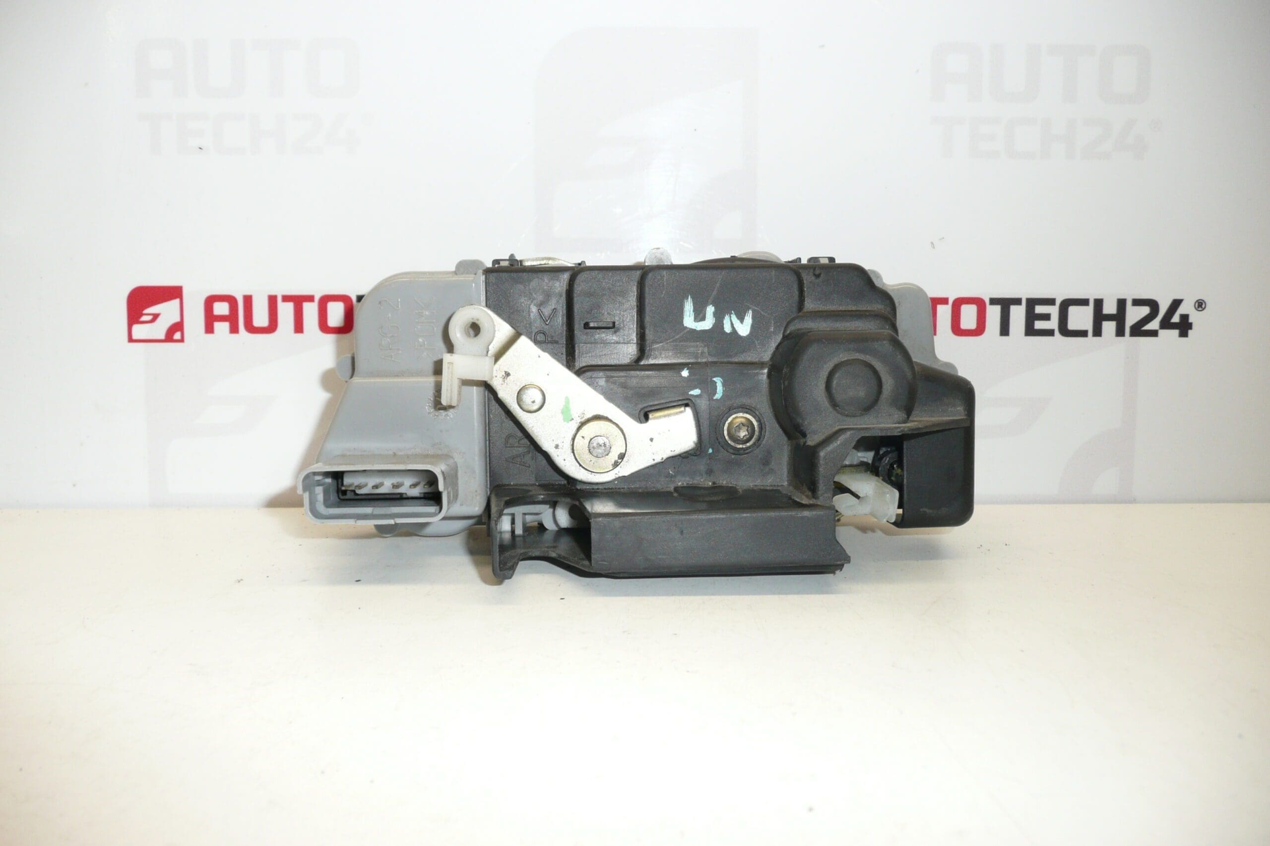 Left rear door lock actuator for Citroën C5 (I/II) 913784 - Image 2