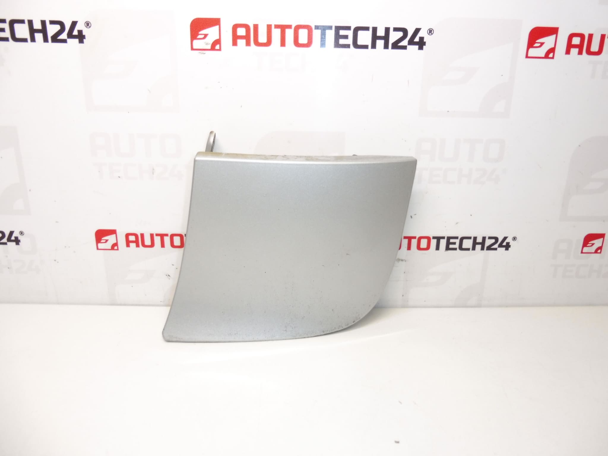 Fuel cap cover red Peugeot 107 Citroën C1 KTB 1517C5 1517C9