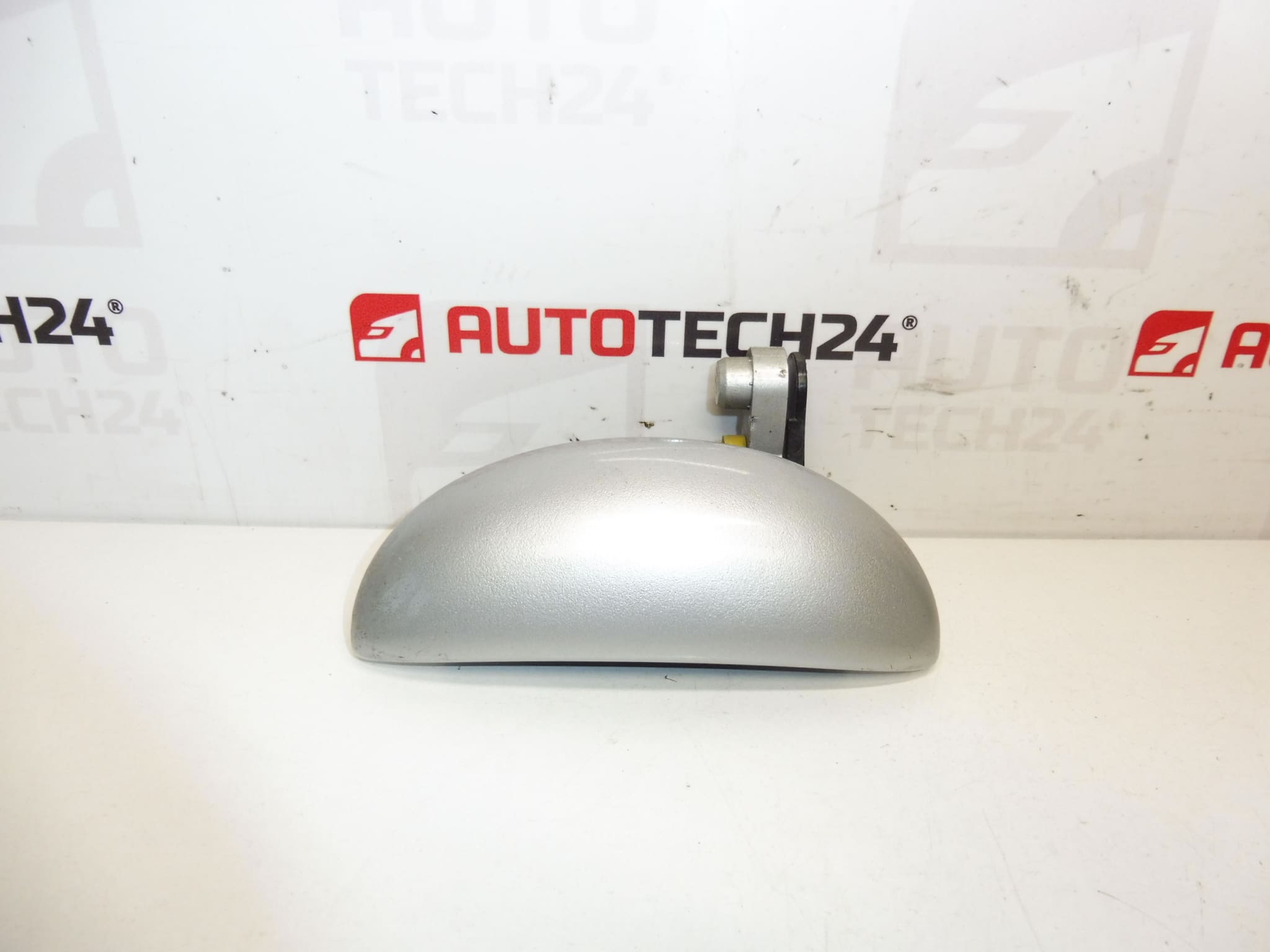 Left front door handle KTB Citroën C1 Peugeot 107 9101AK