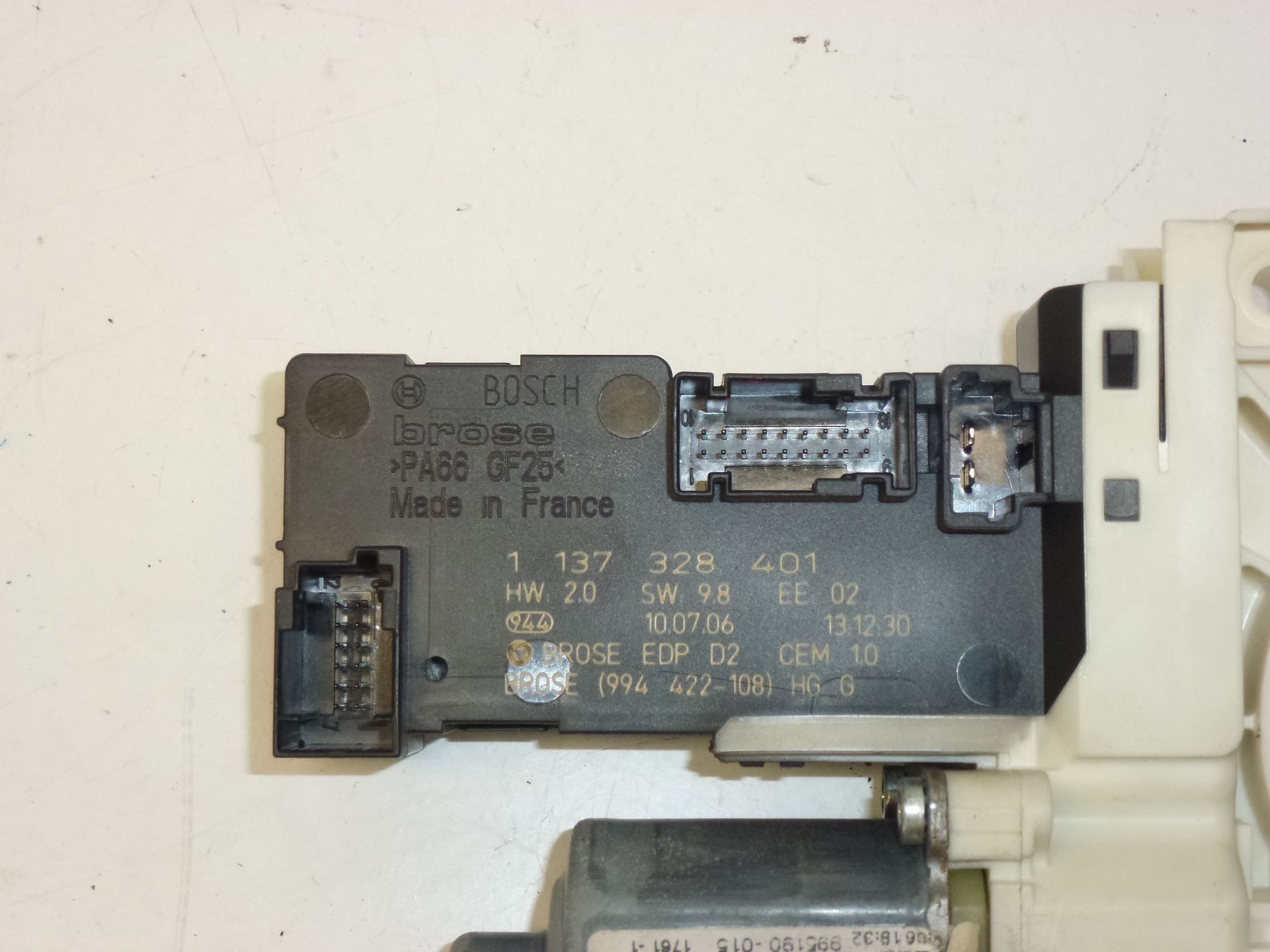 Peugeot 407 Left Window Winding Motor 9663036680 9221Z1