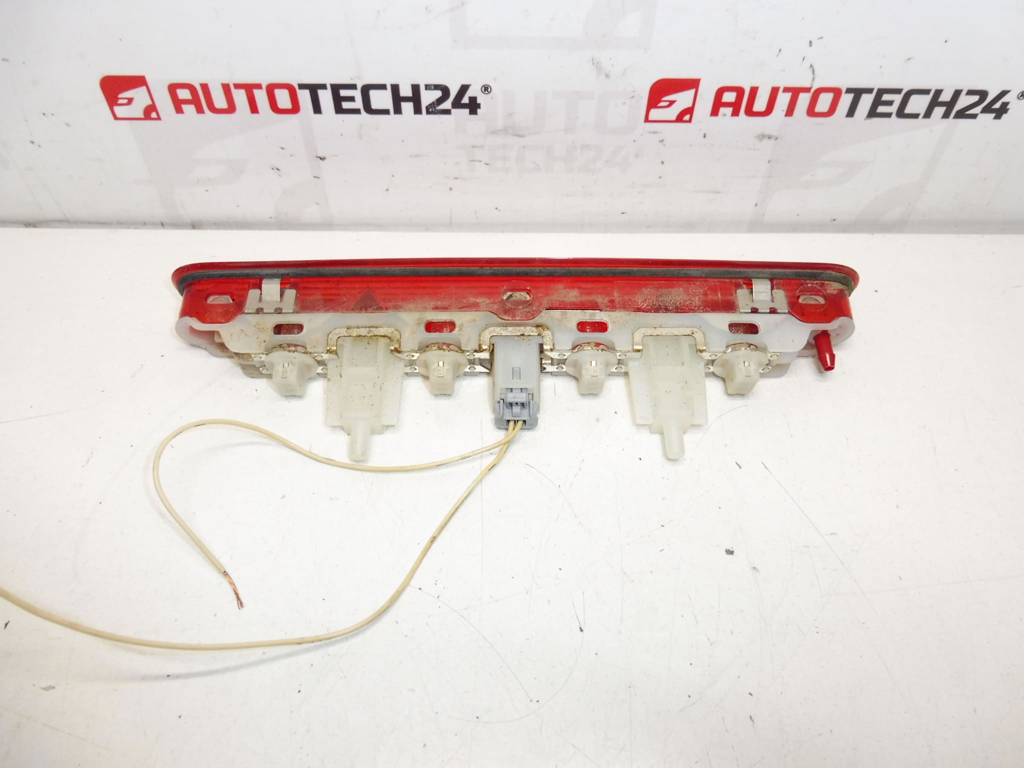 Third Brake Light Citroën C3 III 9812257880 - Image 2