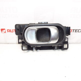 The inner door handle of the Citroën C3 III 9825130877 98012886VV