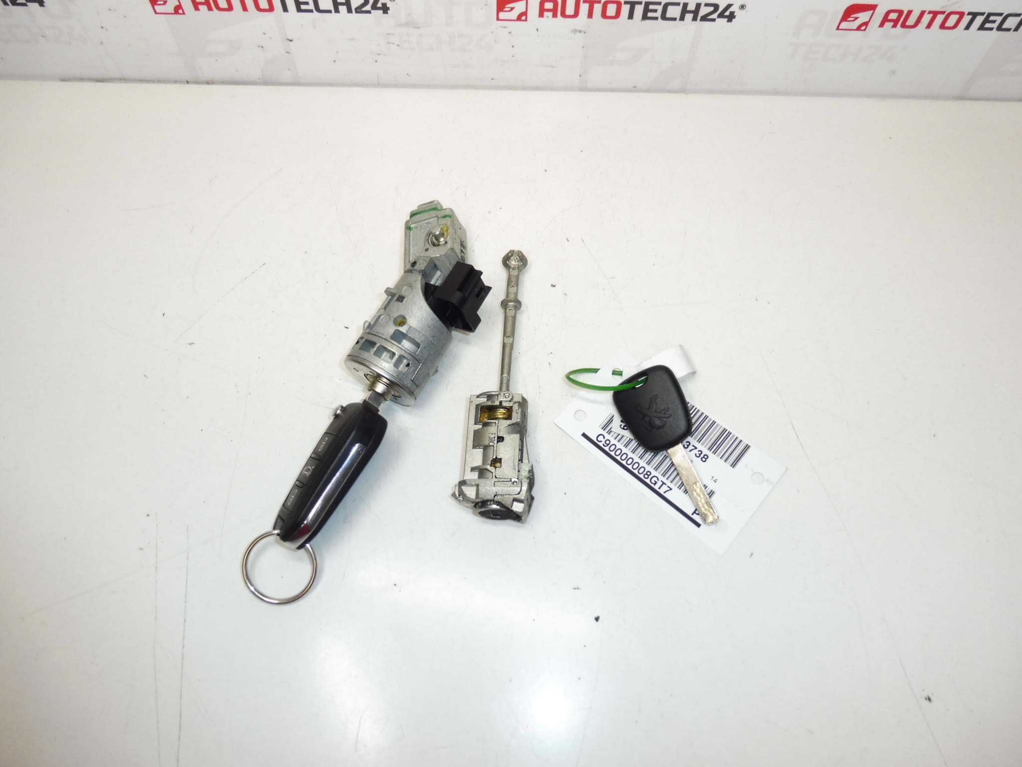 Lock set plus Peugeot 301 remote key 9678792480