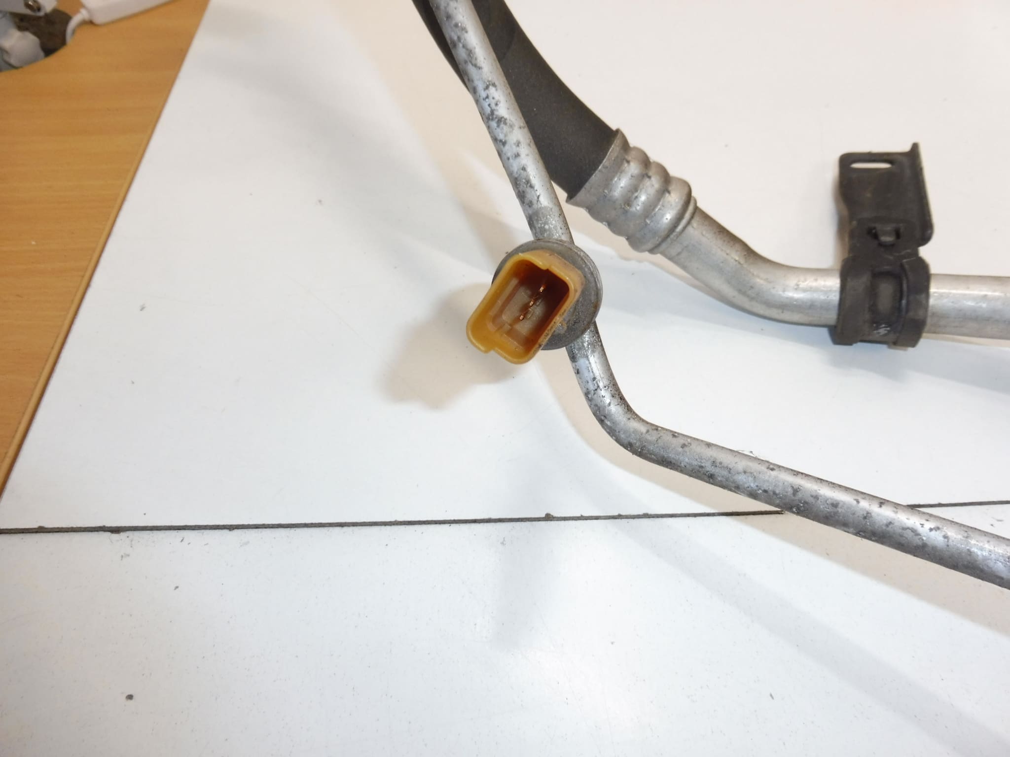 Air Conditioning Pipe Citroën C-ELYSEE Peugeot 301 9674395180 - Image 2