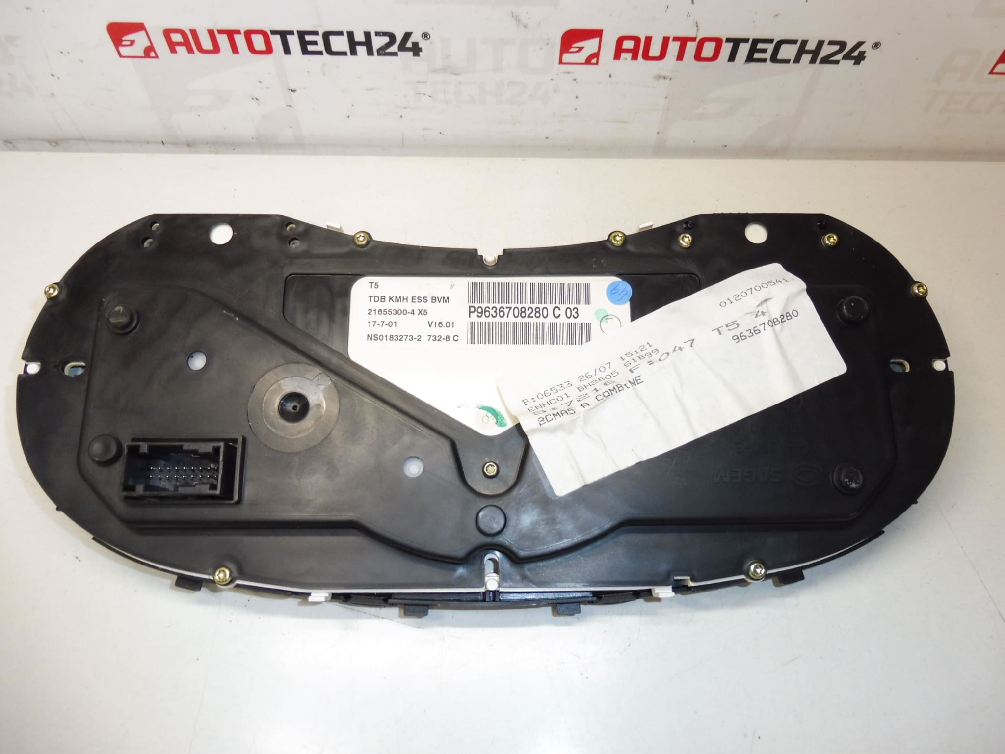 000 km 9636708280 6103F7