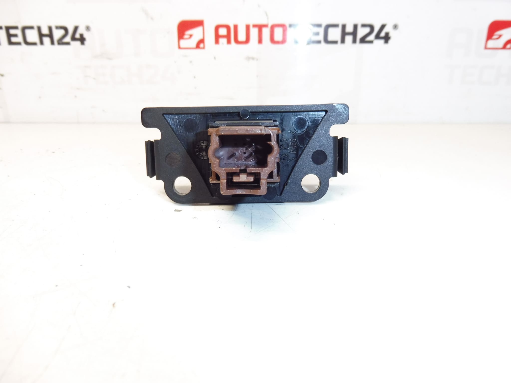 Warning Light Switch Controller Peugeot 307 96366688KR 6554C4 - Image 2