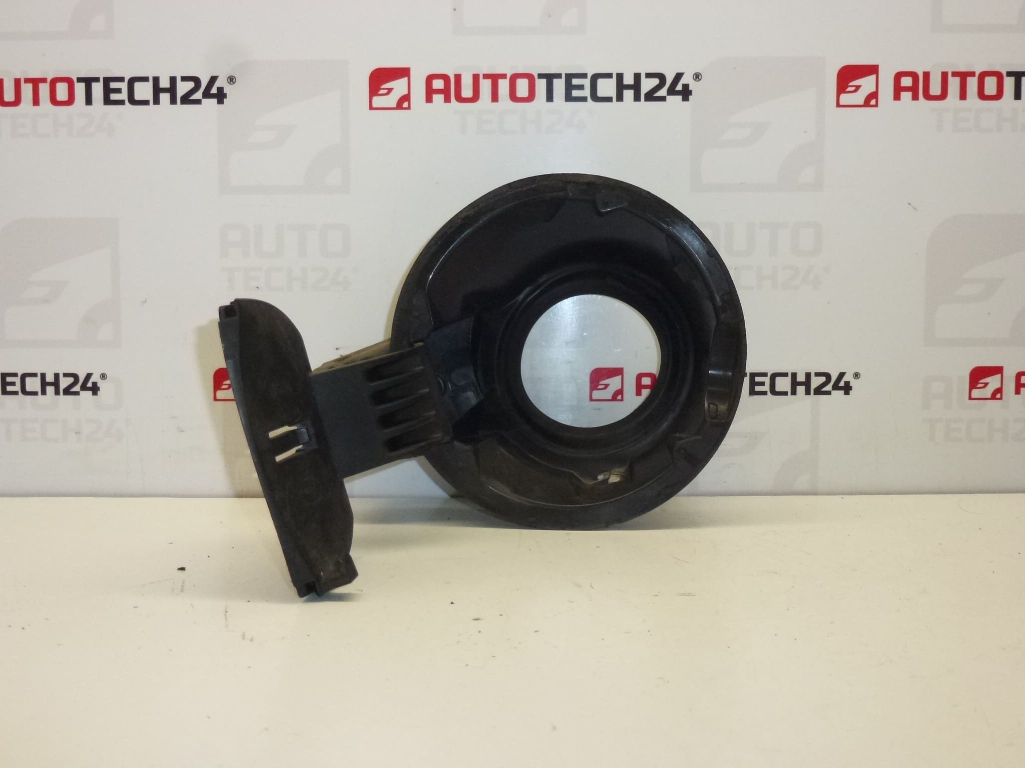 Tank cap Peugeot 207 151896