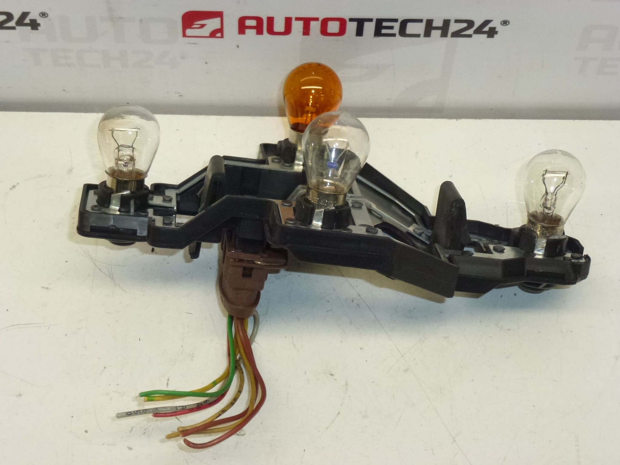 Right Rear Lamp Socket for Citroën Xsara Kombi 6351J8 - Image 2