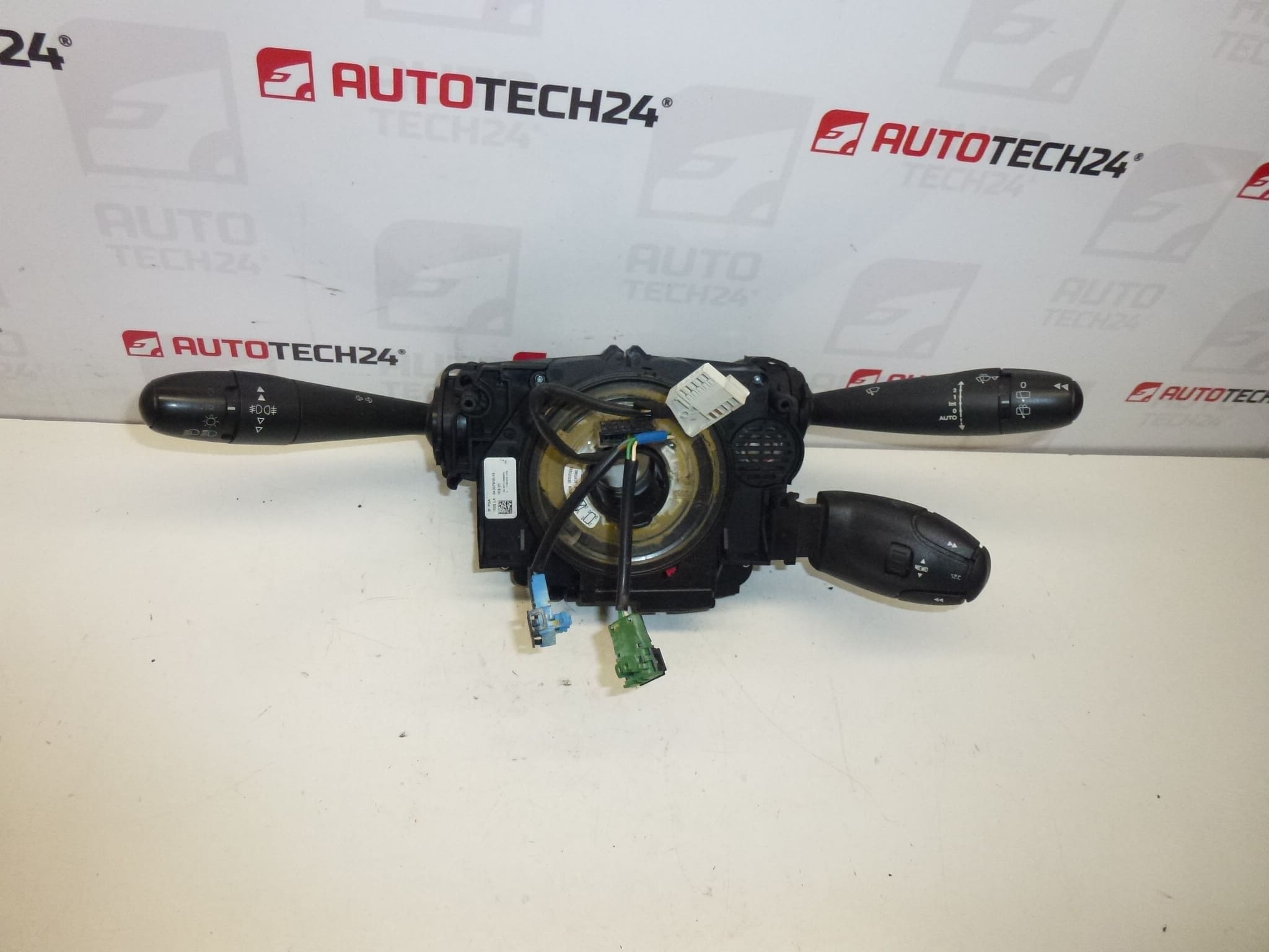 Citroën Peugeot 96667313XT 624384 Lever Controls