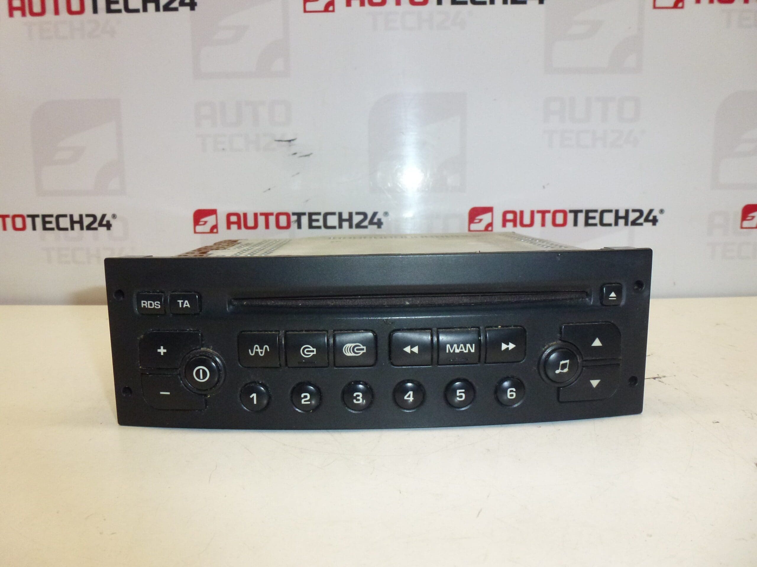 Car radio with CD Citroën Peugeot 96489417XT00 96489417XT