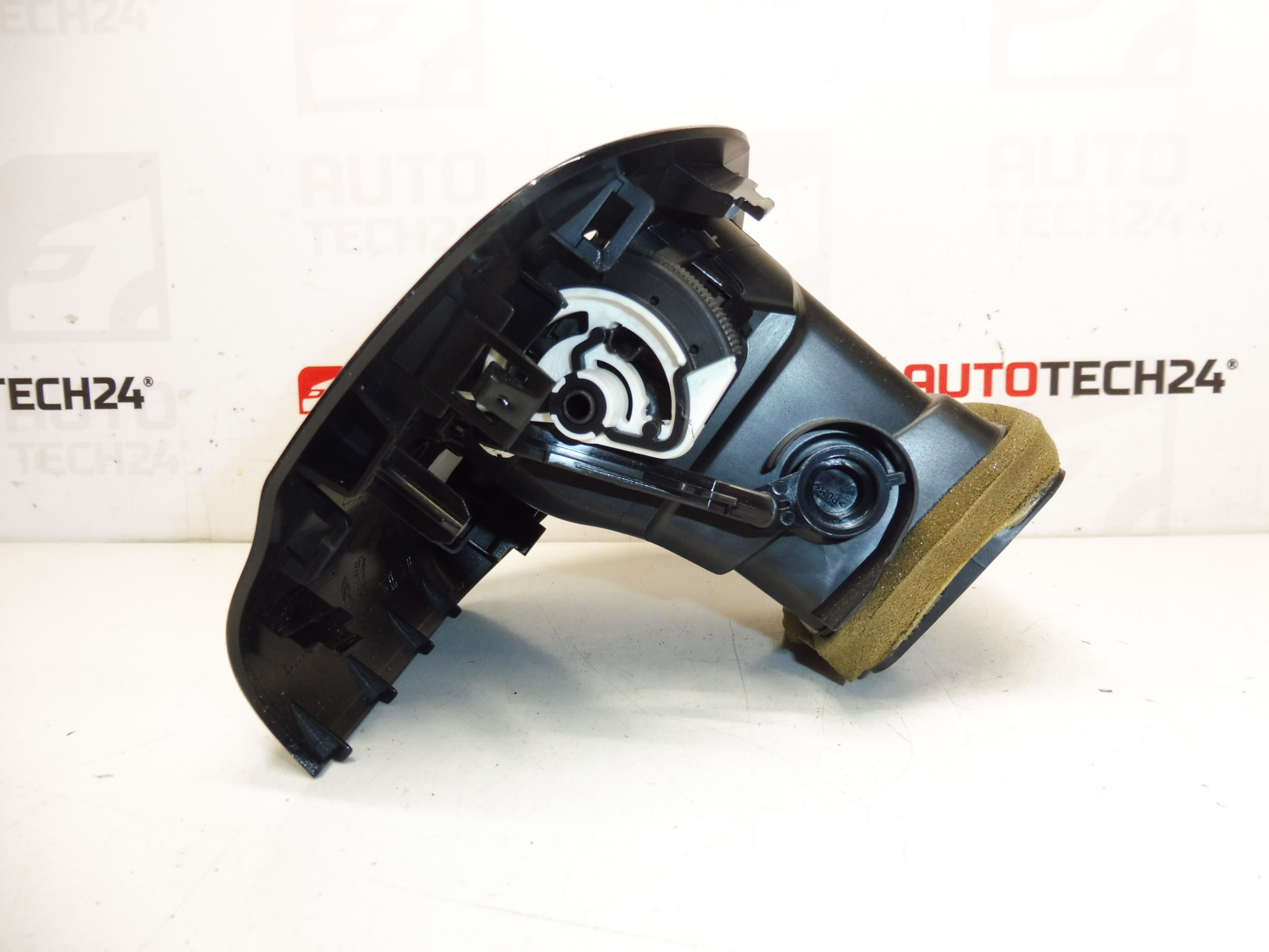 Ventilation output Citroen C-Elysée Peugeot 301 967276577 9677253177