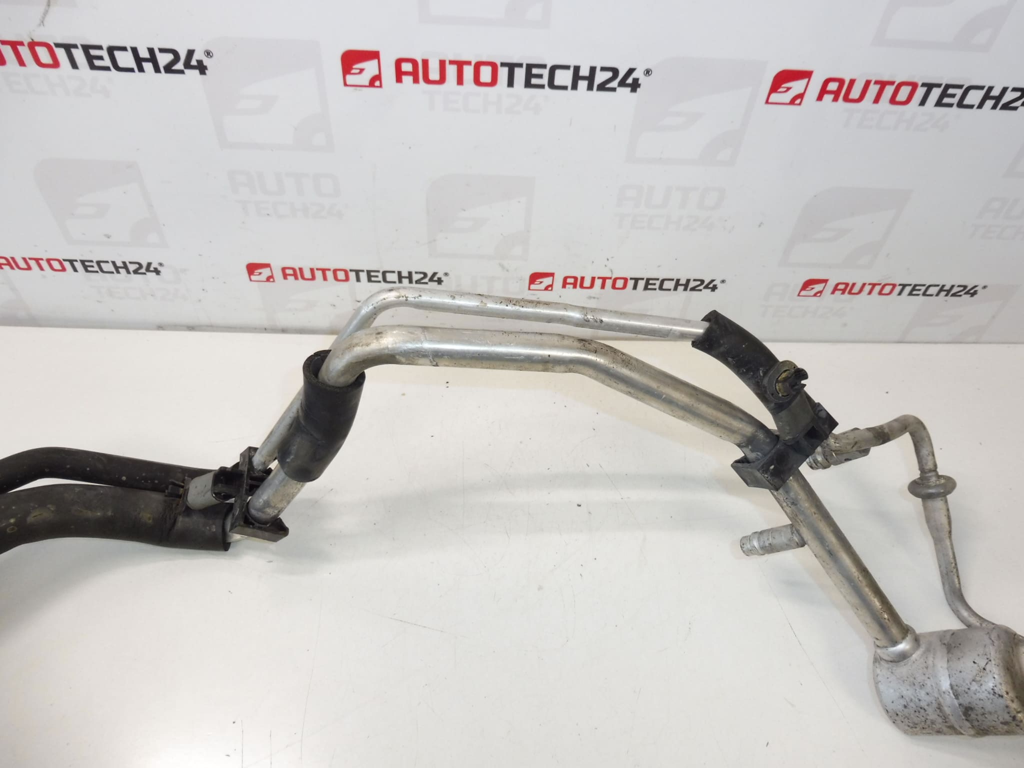 Air Conditioning Pipe for Citroën C8 Peugeot 807 2.2 HDI 6460TA - Image 2