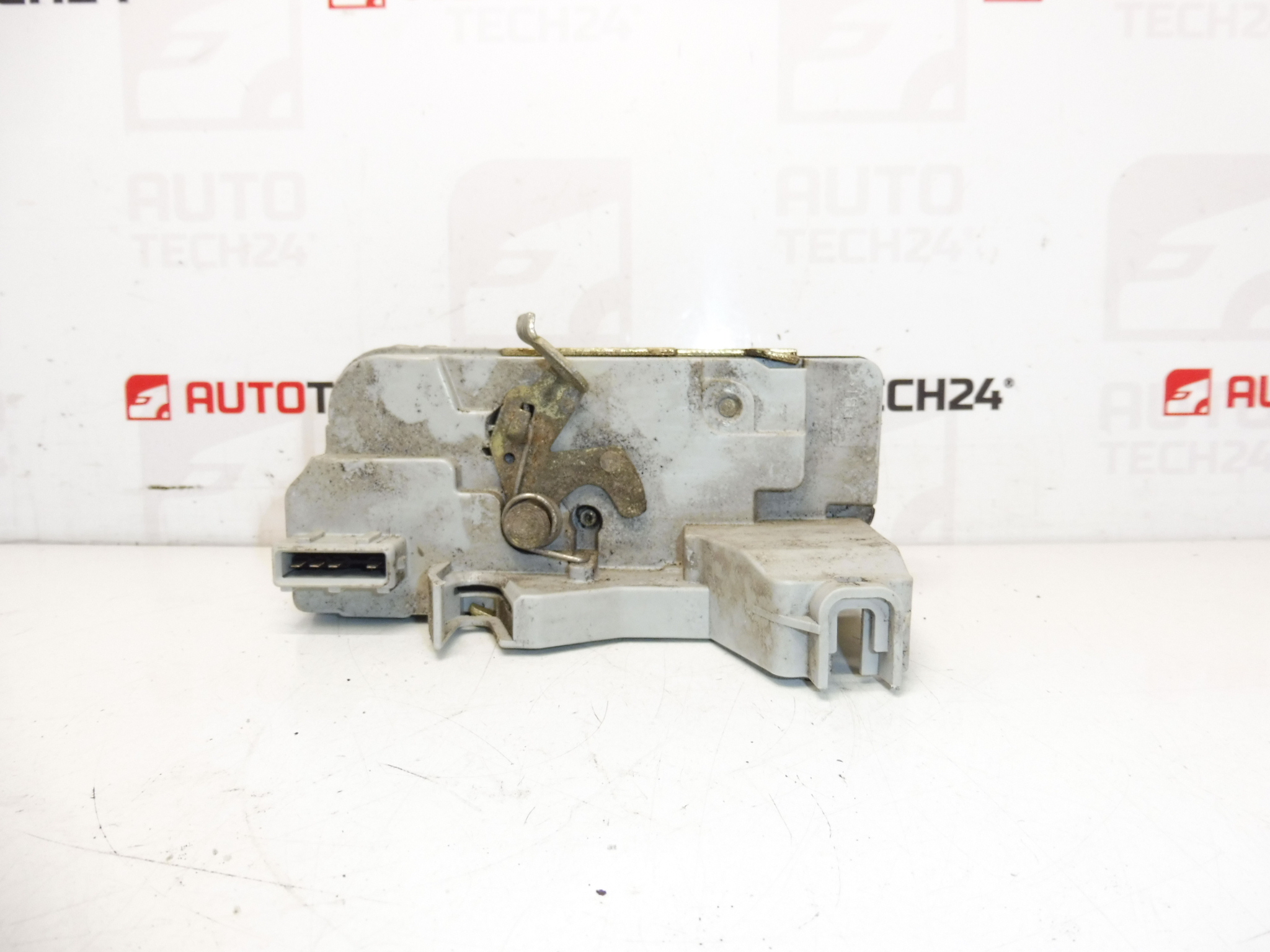 Left Rear Door Lock Peugeot 307 9137A0